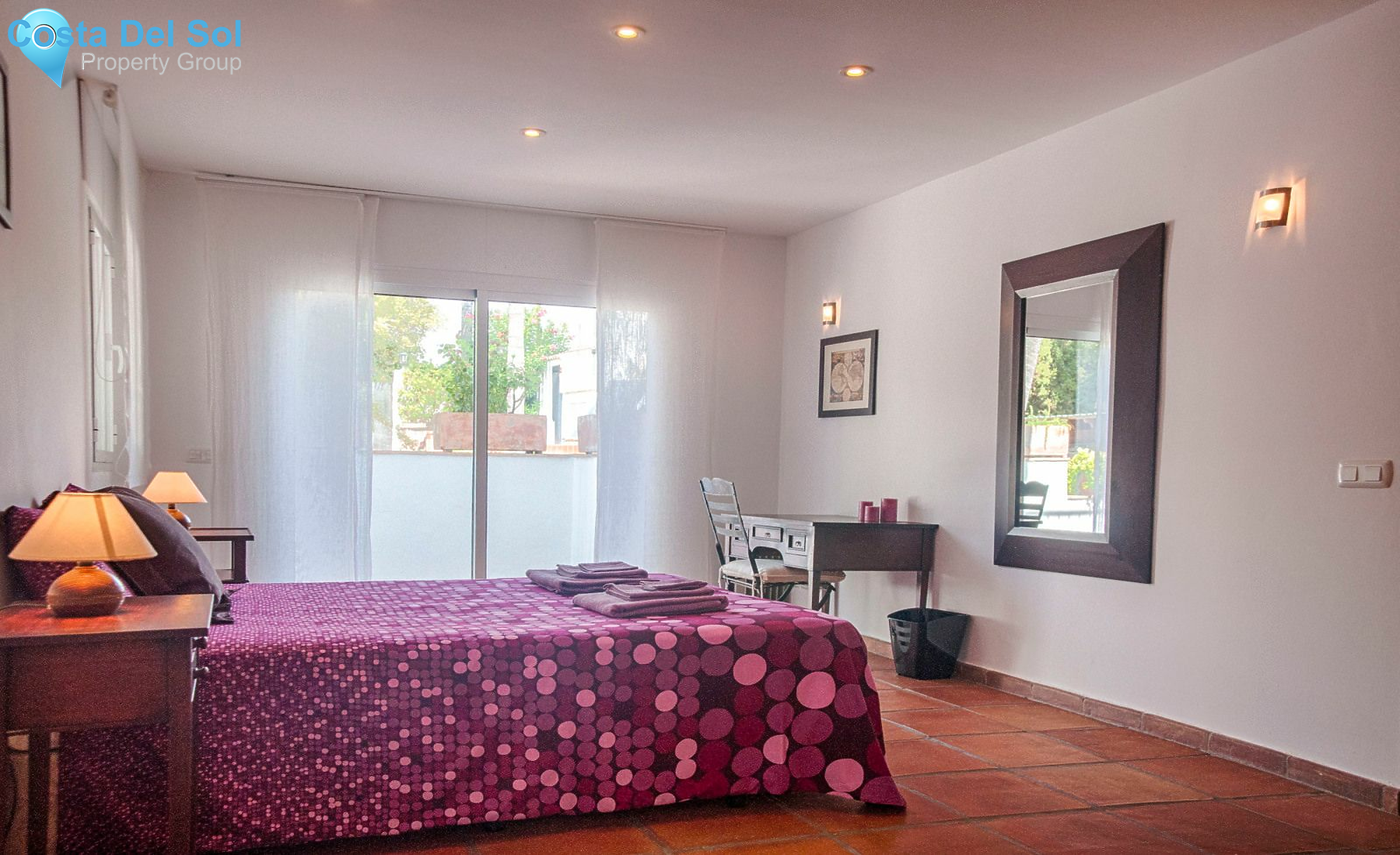 Detached Villa in Estepona-1218717
