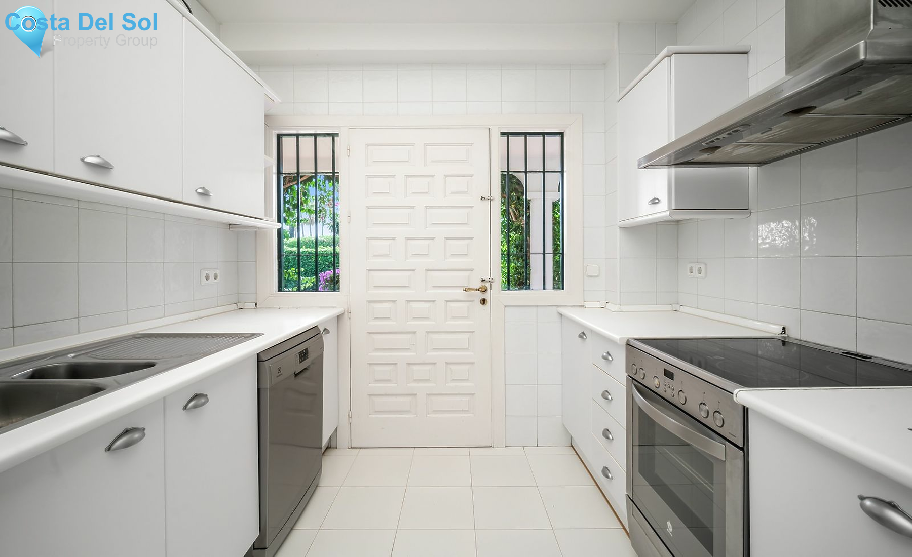 Detached Villa in Estepona-1387925