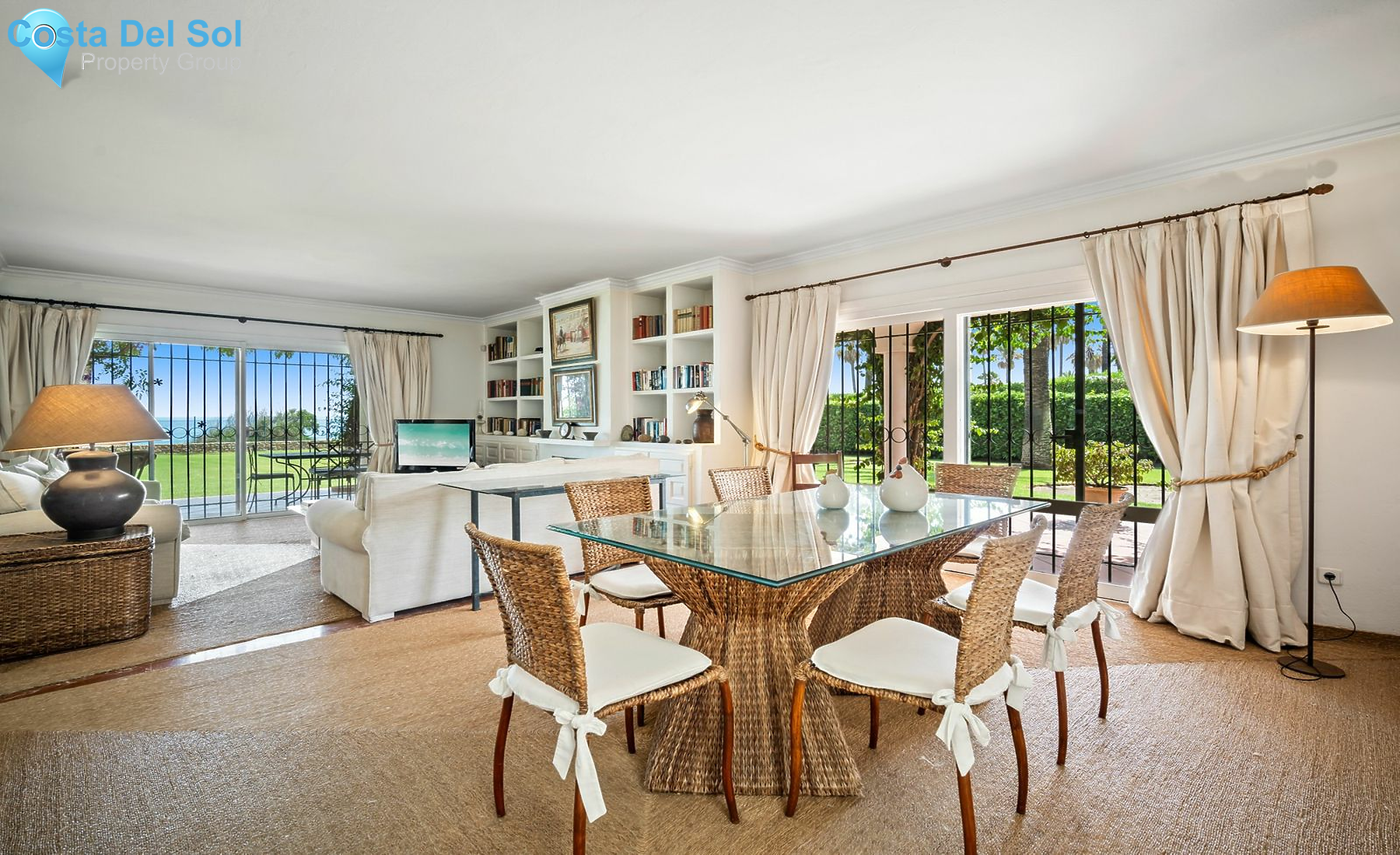 Detached Villa in Estepona-1387910