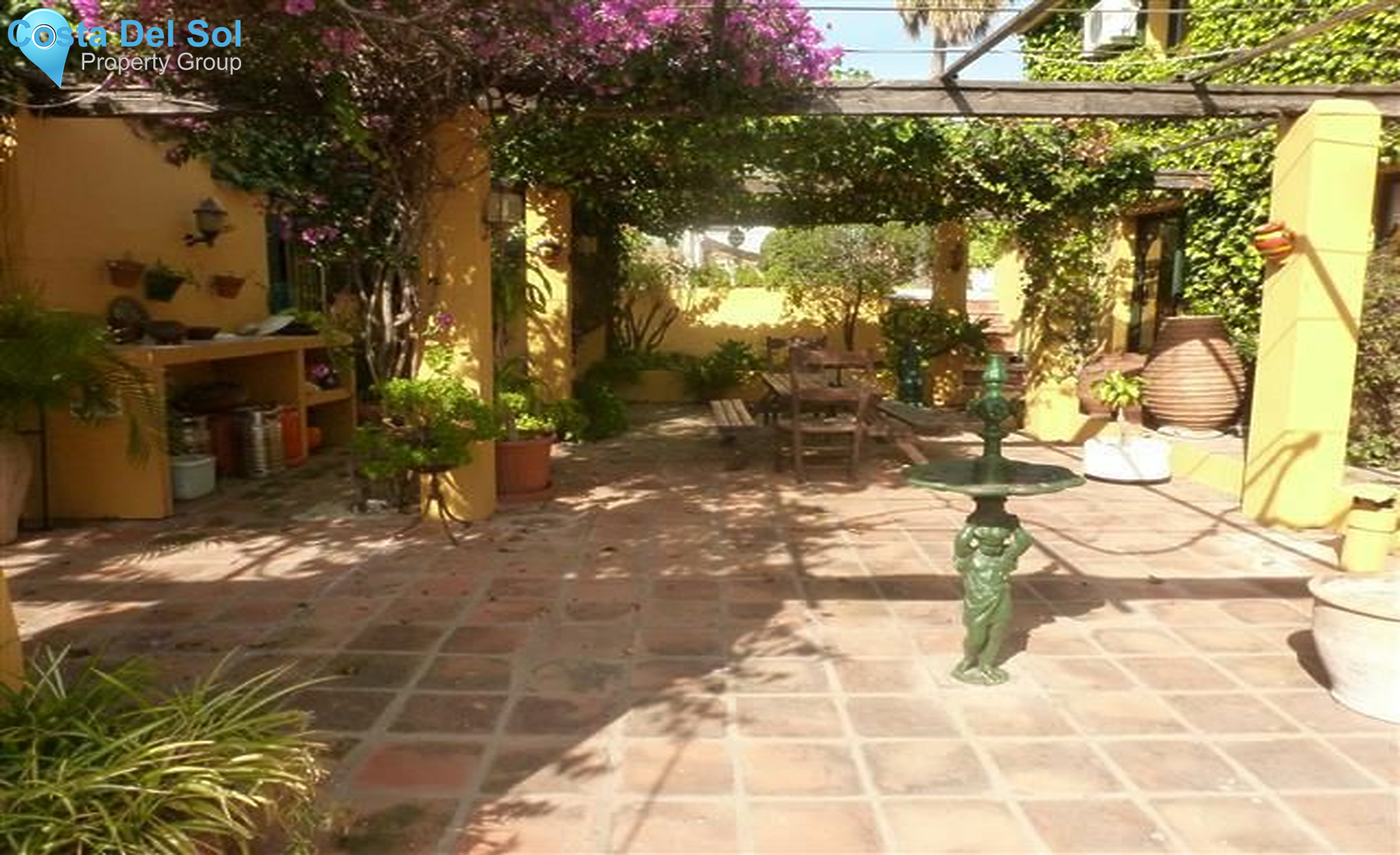 Detached Villa in Estepona-1498193