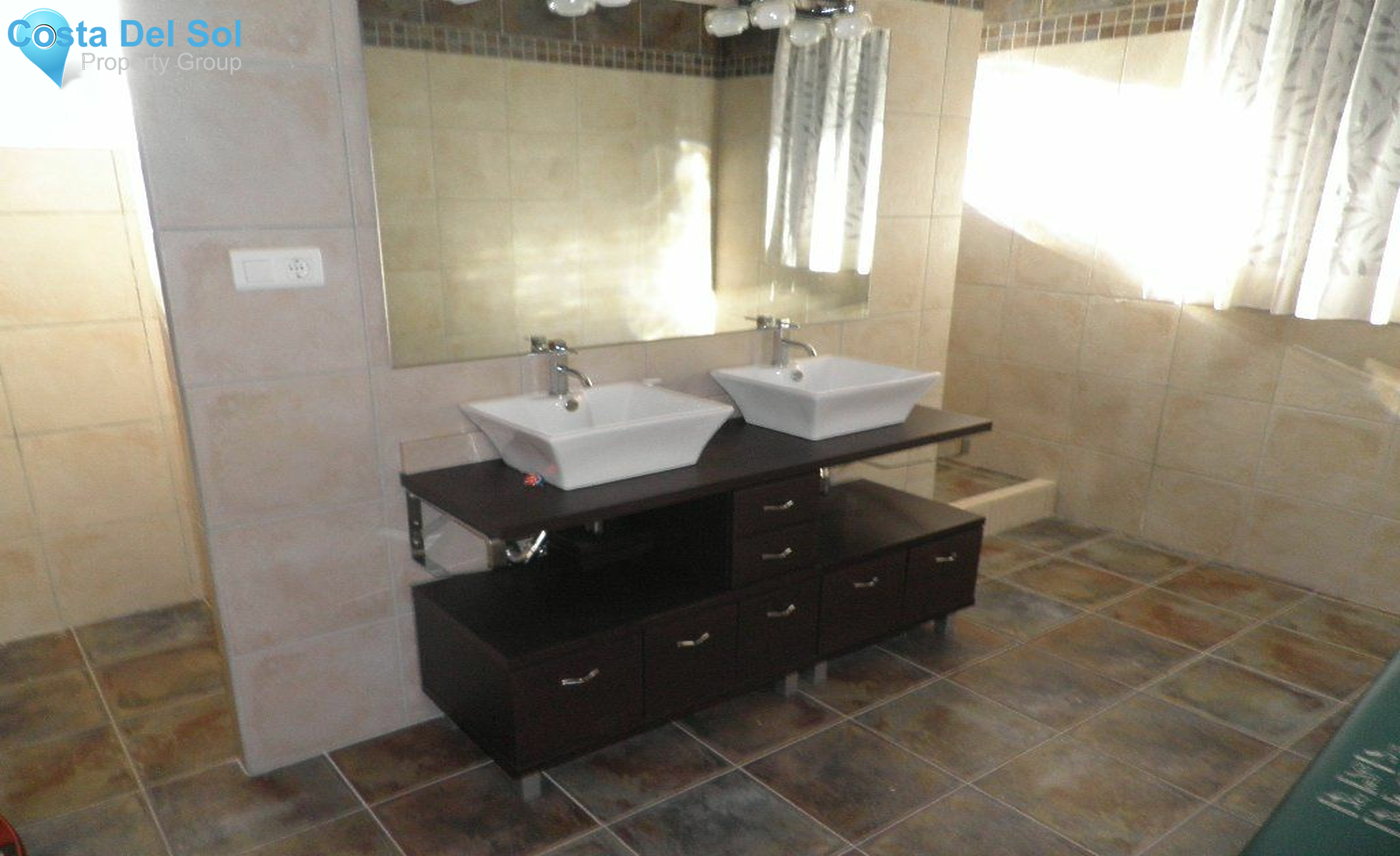 Detached Villa in Estepona-1554378