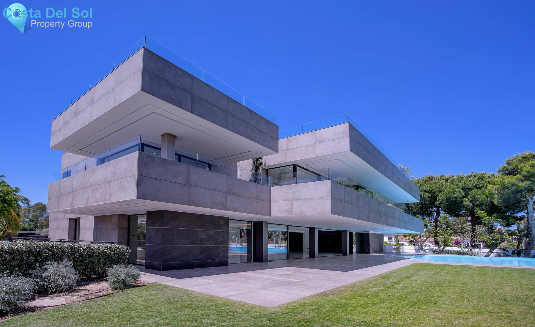 Detached Villa in Guadalmina Baja-1418750