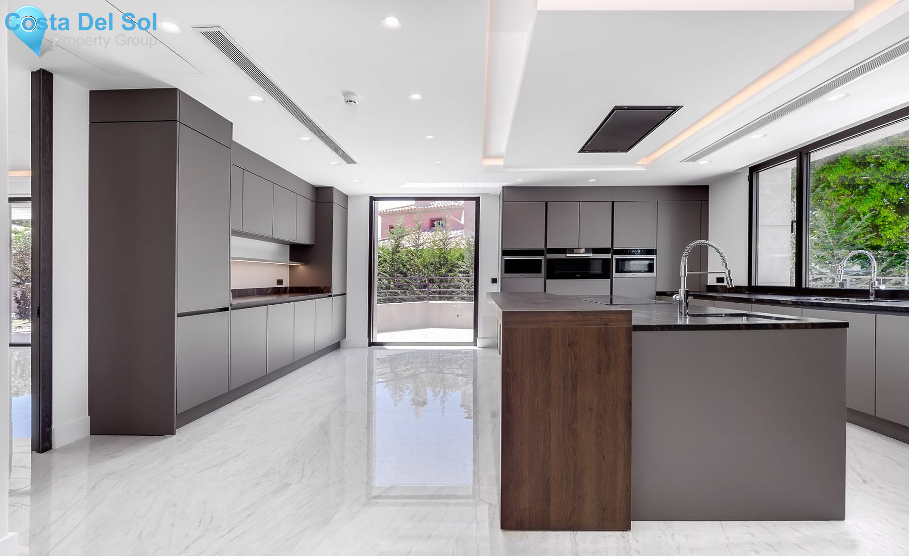 Detached Villa in Guadalmina Baja-1418753