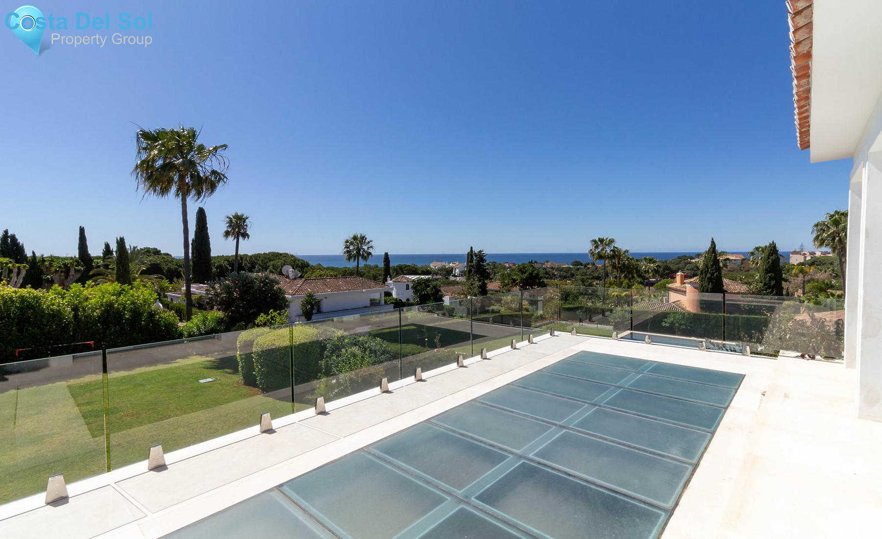 Detached Villa in Hacienda Las Chapas-1191993