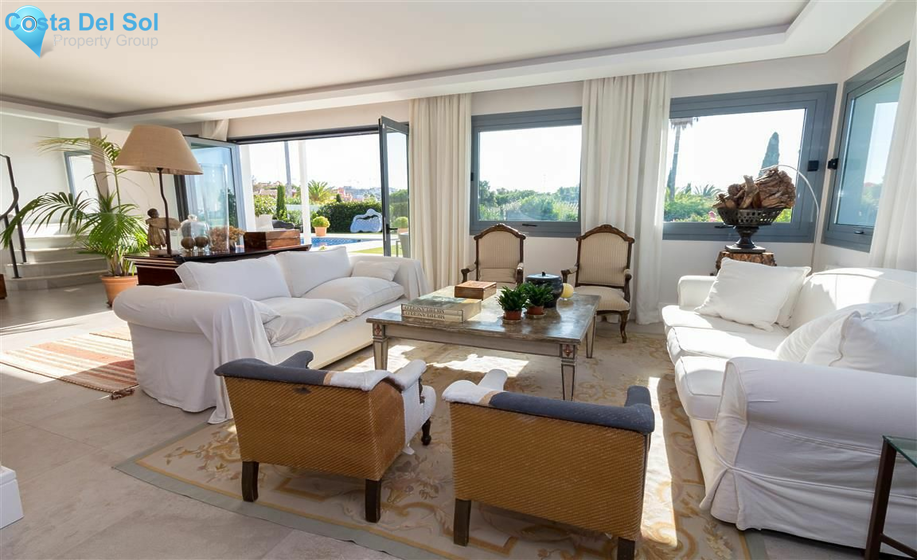 Detached Villa in Hacienda Las Chapas-1191994