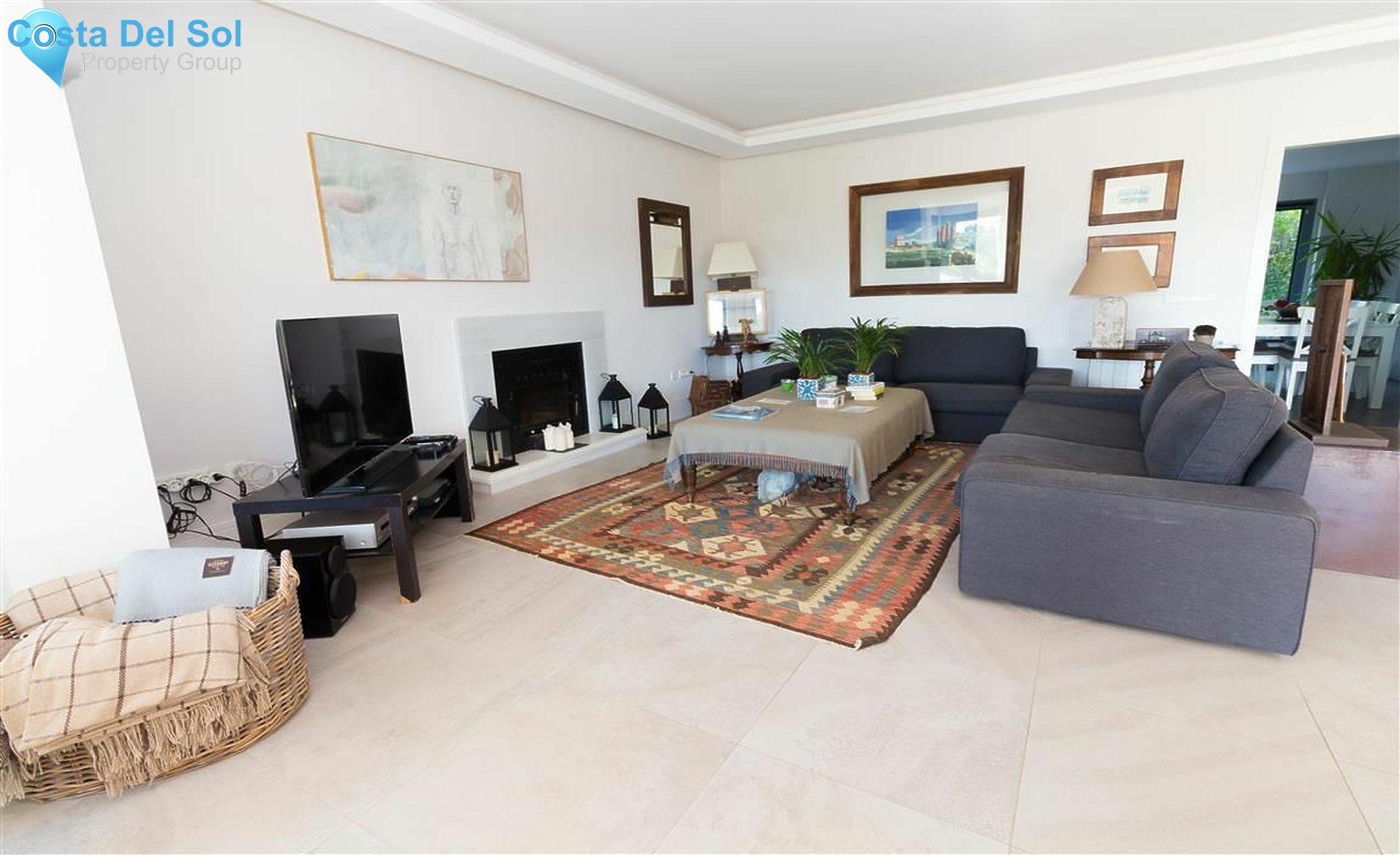 Detached Villa in Hacienda Las Chapas-1191995