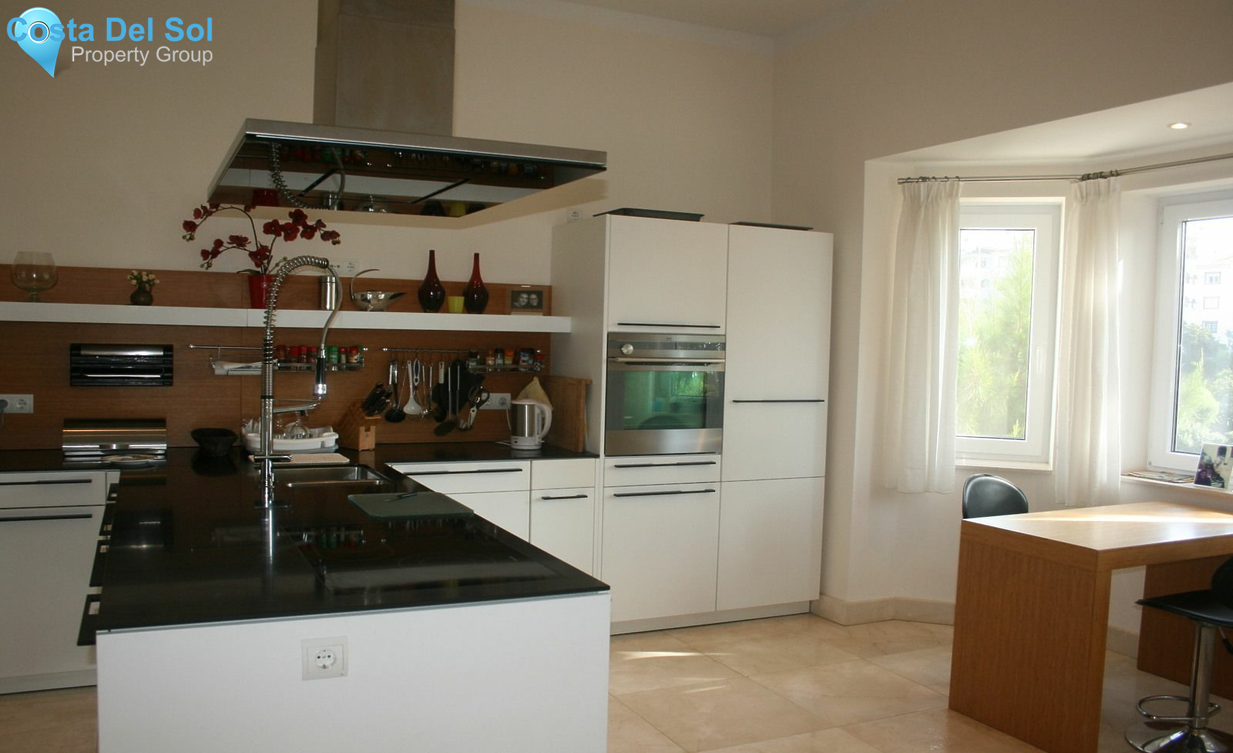 Detached Villa in Hacienda Las Chapas-1231715