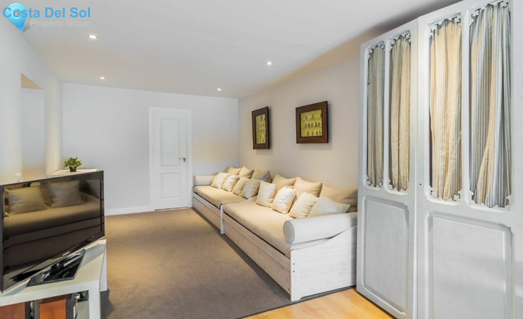 Detached Villa in Hacienda Las Chapas-1450014