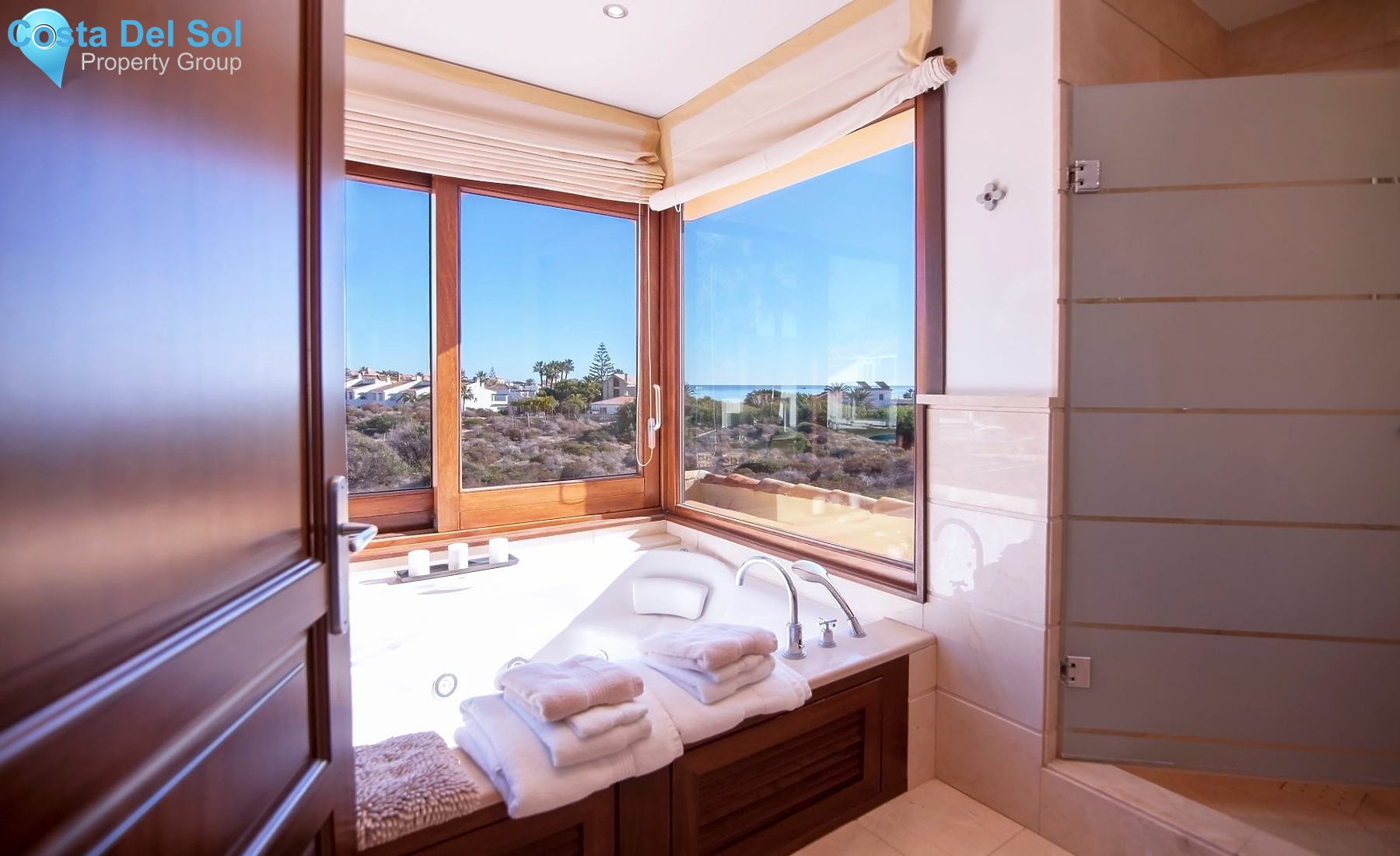 Detached Villa in Las Chapas-1231382