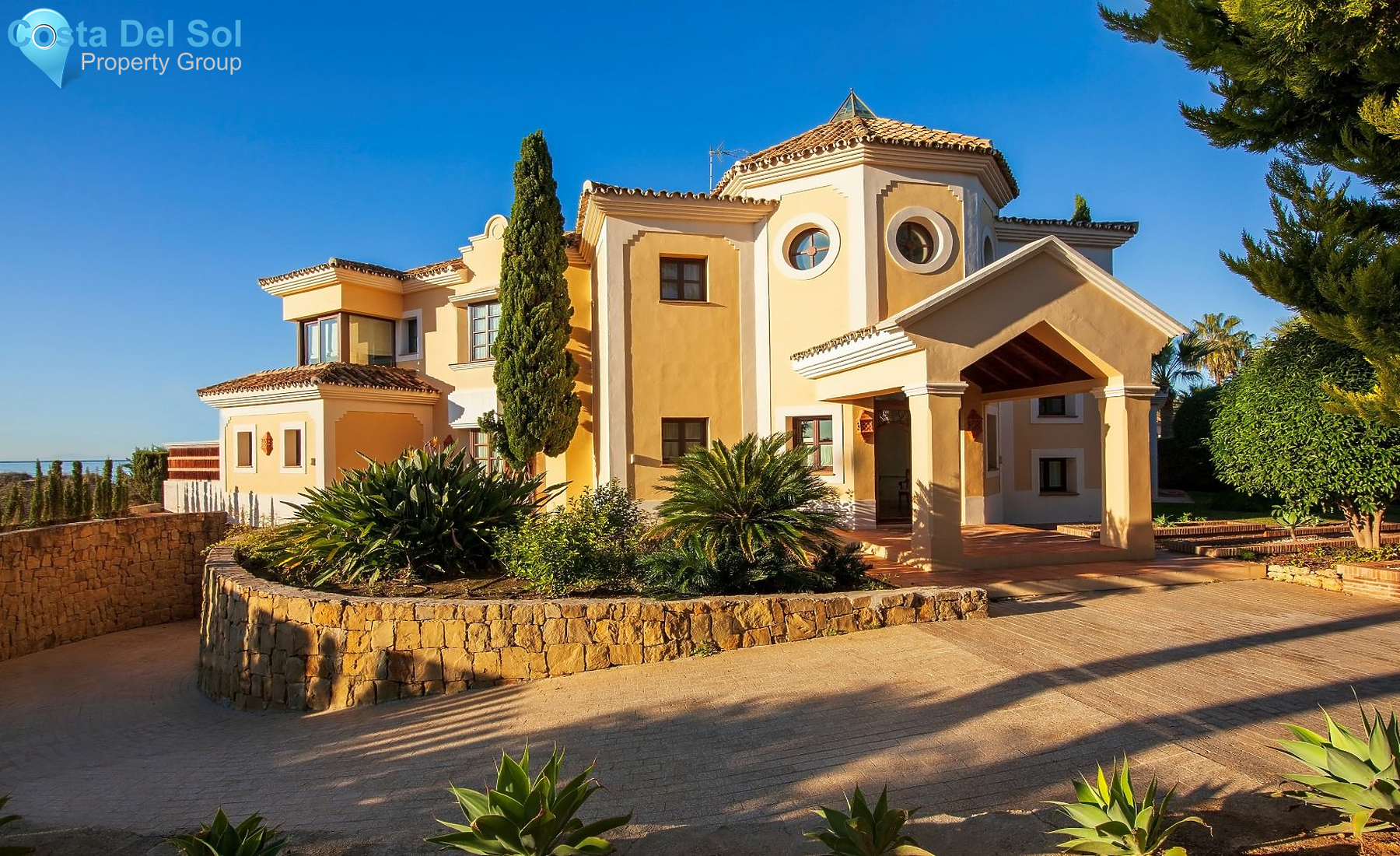 Detached Villa in Las Chapas-1231379