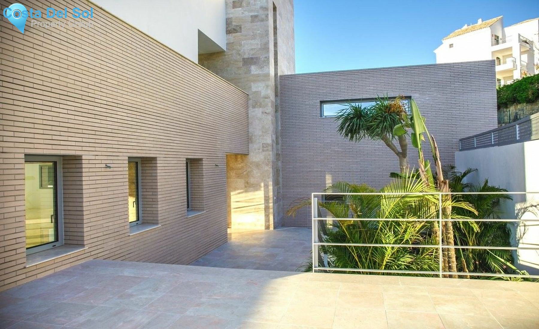 Detached Villa in Los Arqueros-1212007