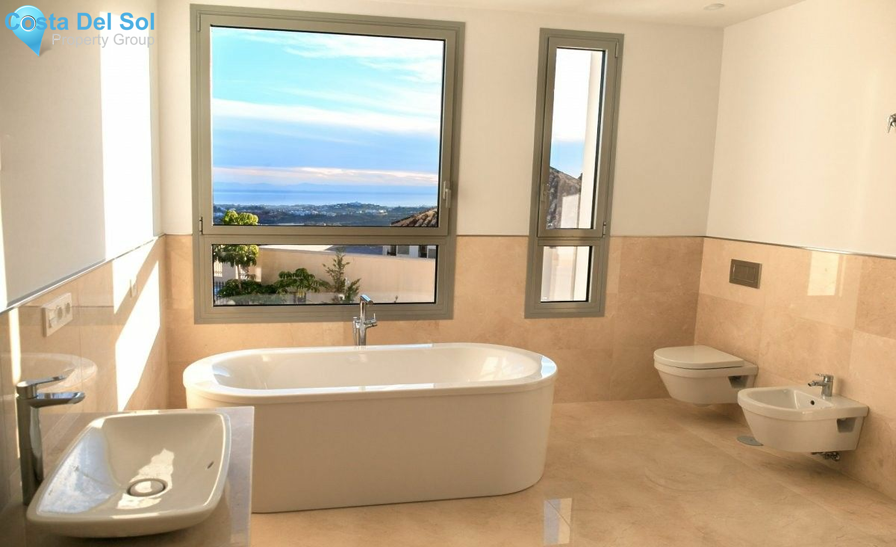 Detached Villa in Los Arqueros-1212008