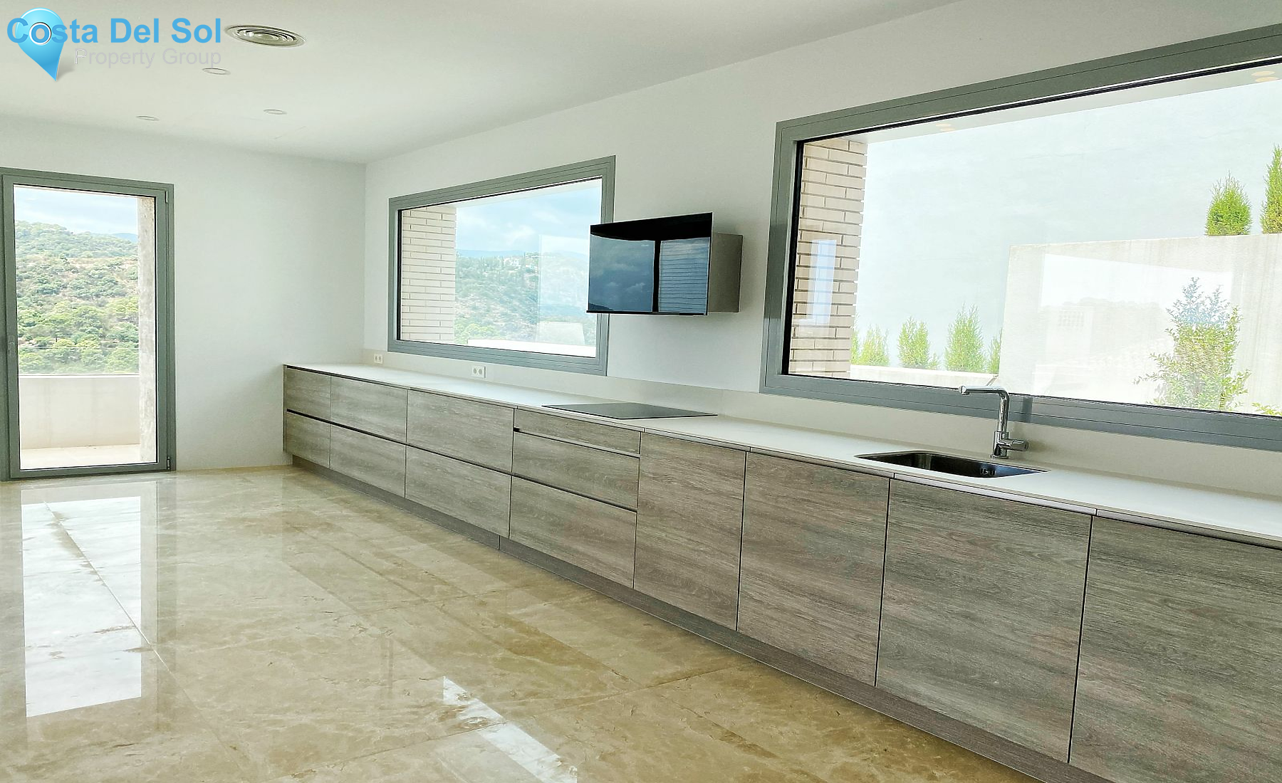 Detached Villa in Los Arqueros-1212000