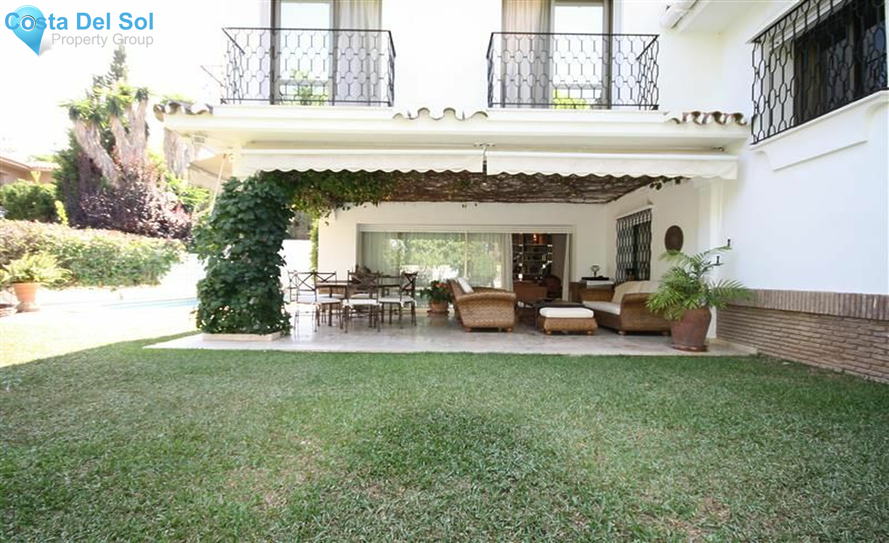Detached Villa in Los Monteros-1172974