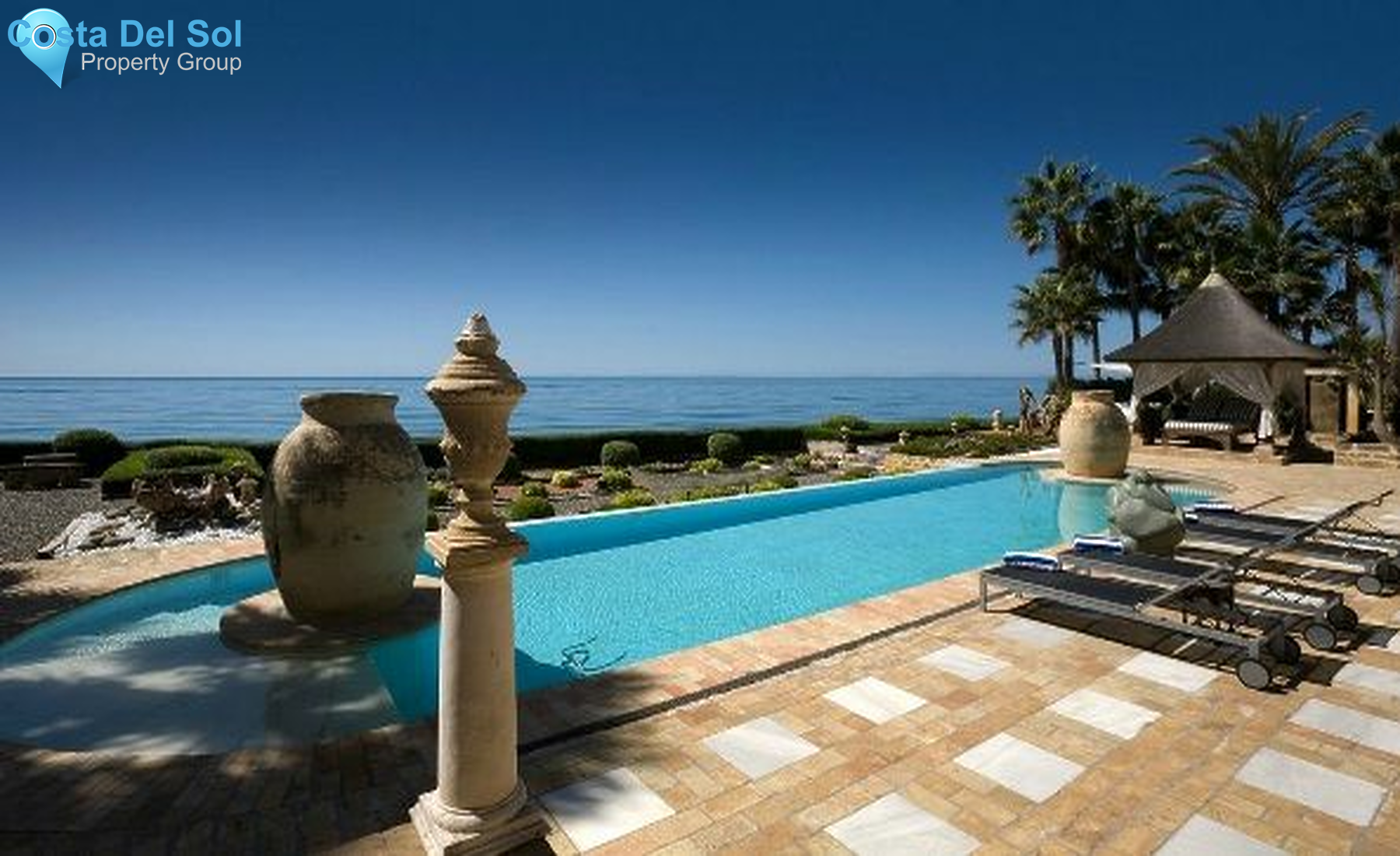 Detached Villa in Los Monteros-1429762