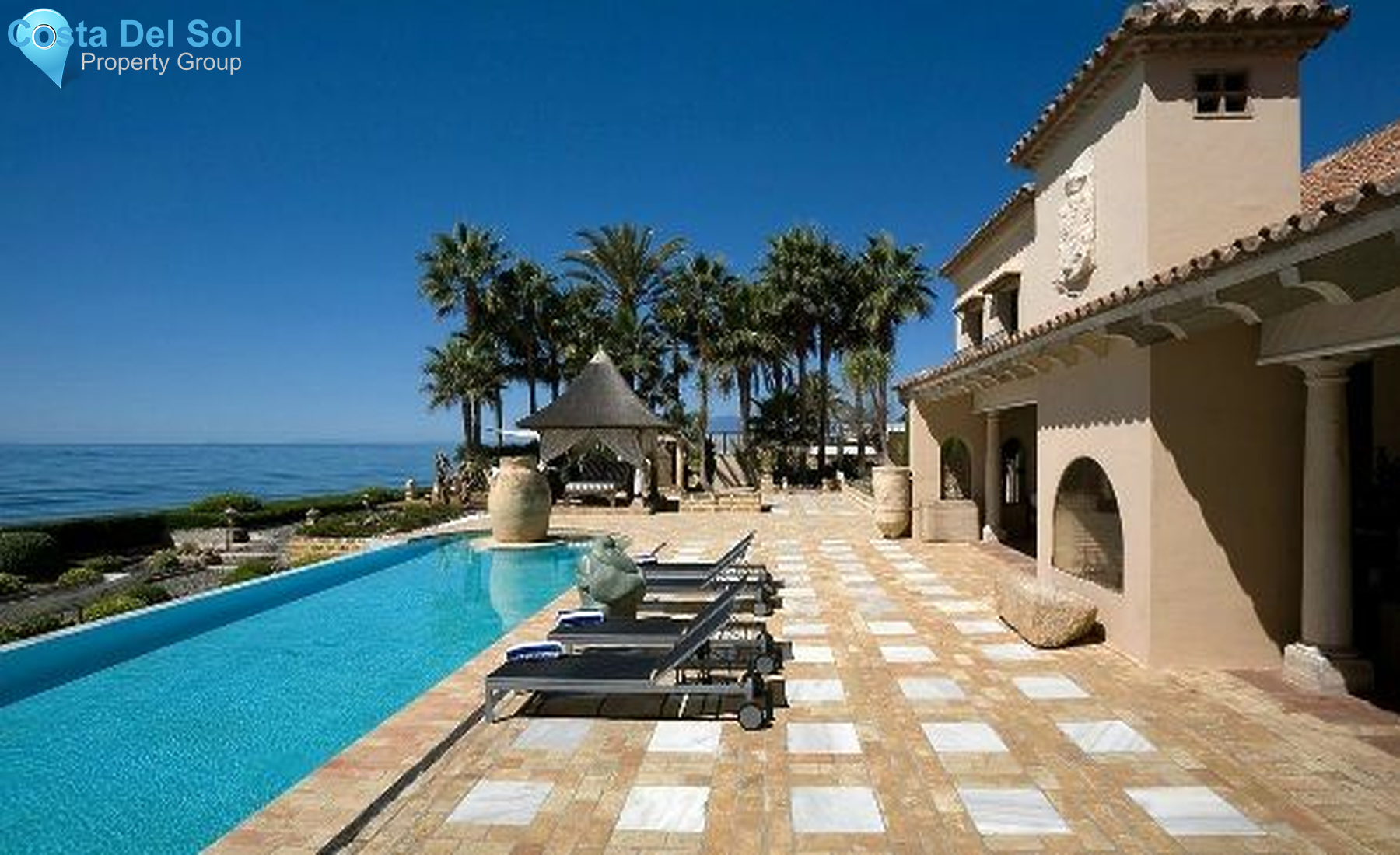 Detached Villa in Los Monteros-1429763