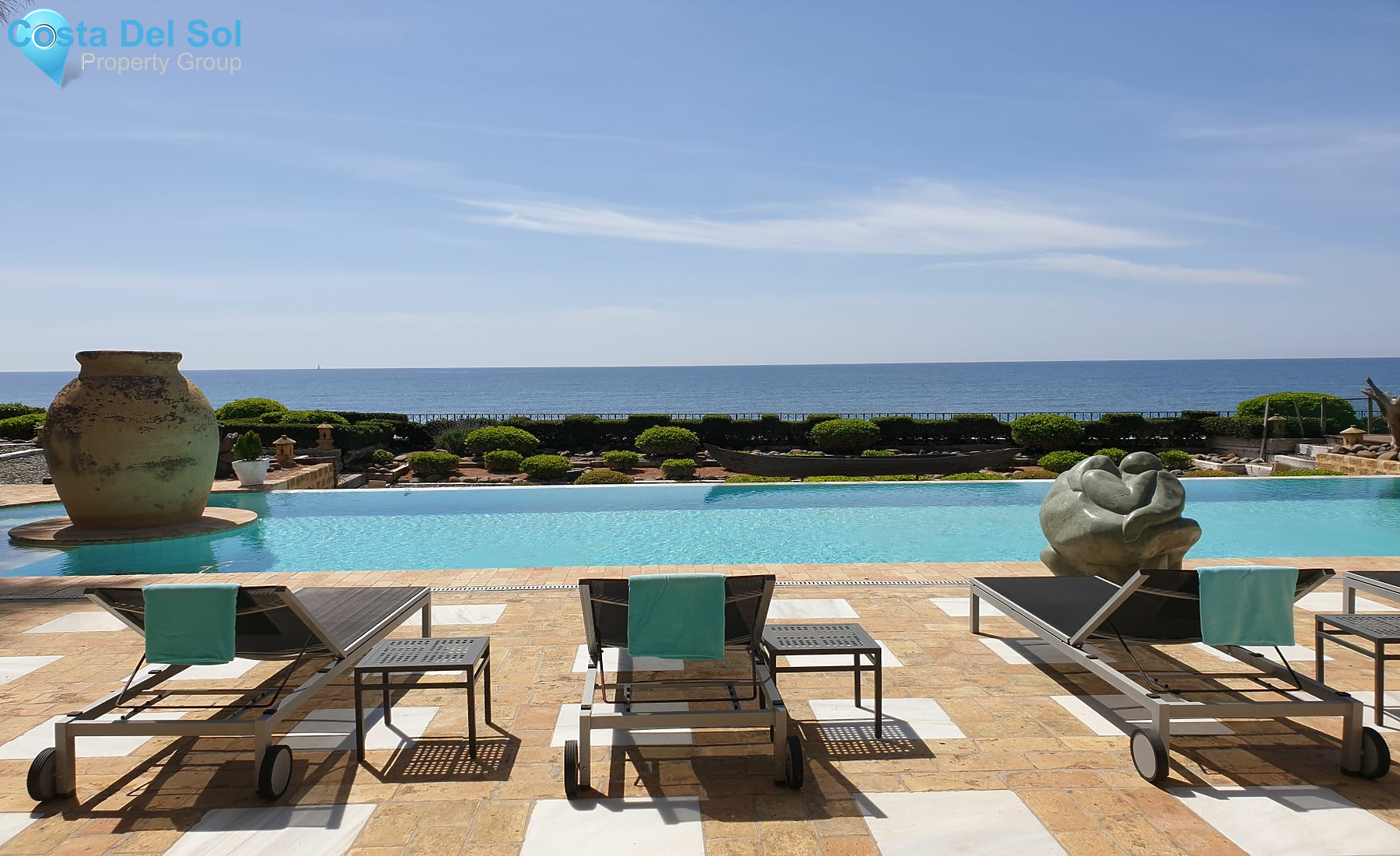 Detached Villa in Los Monteros-1429764