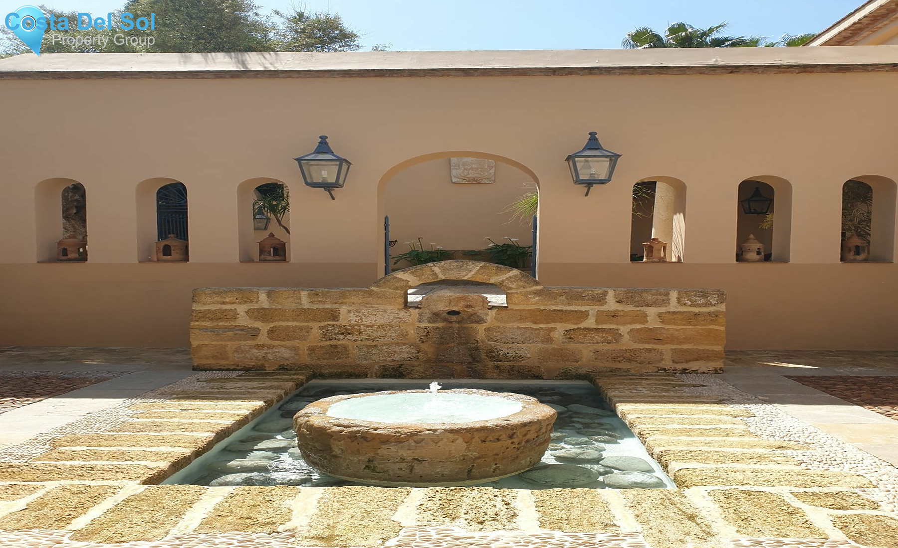 Detached Villa in Los Monteros-1429767