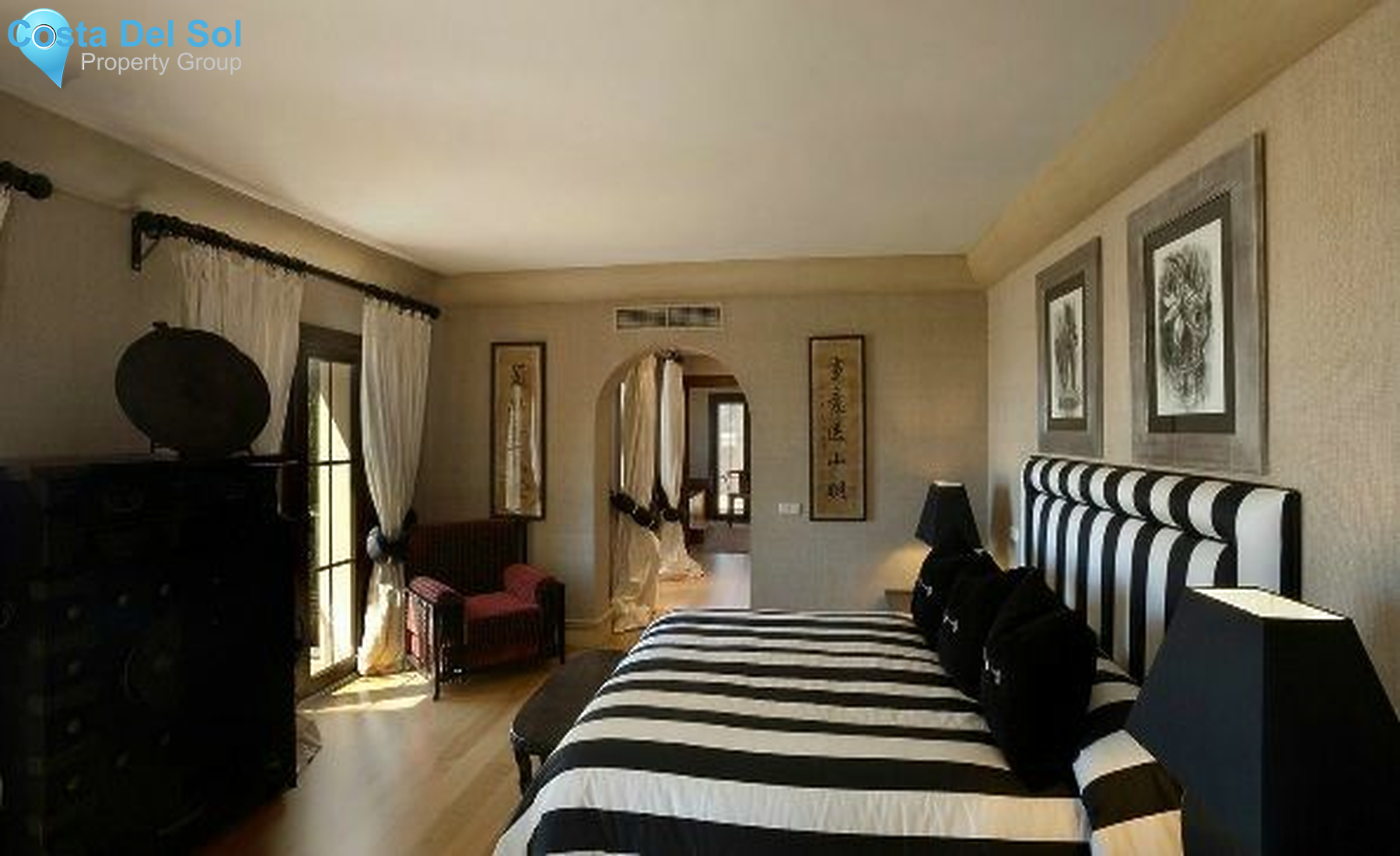 Detached Villa in Los Monteros-1429759