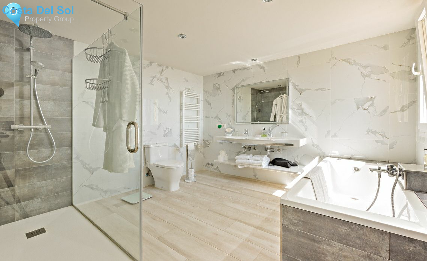 Detached Villa in La Duquesa-1150778