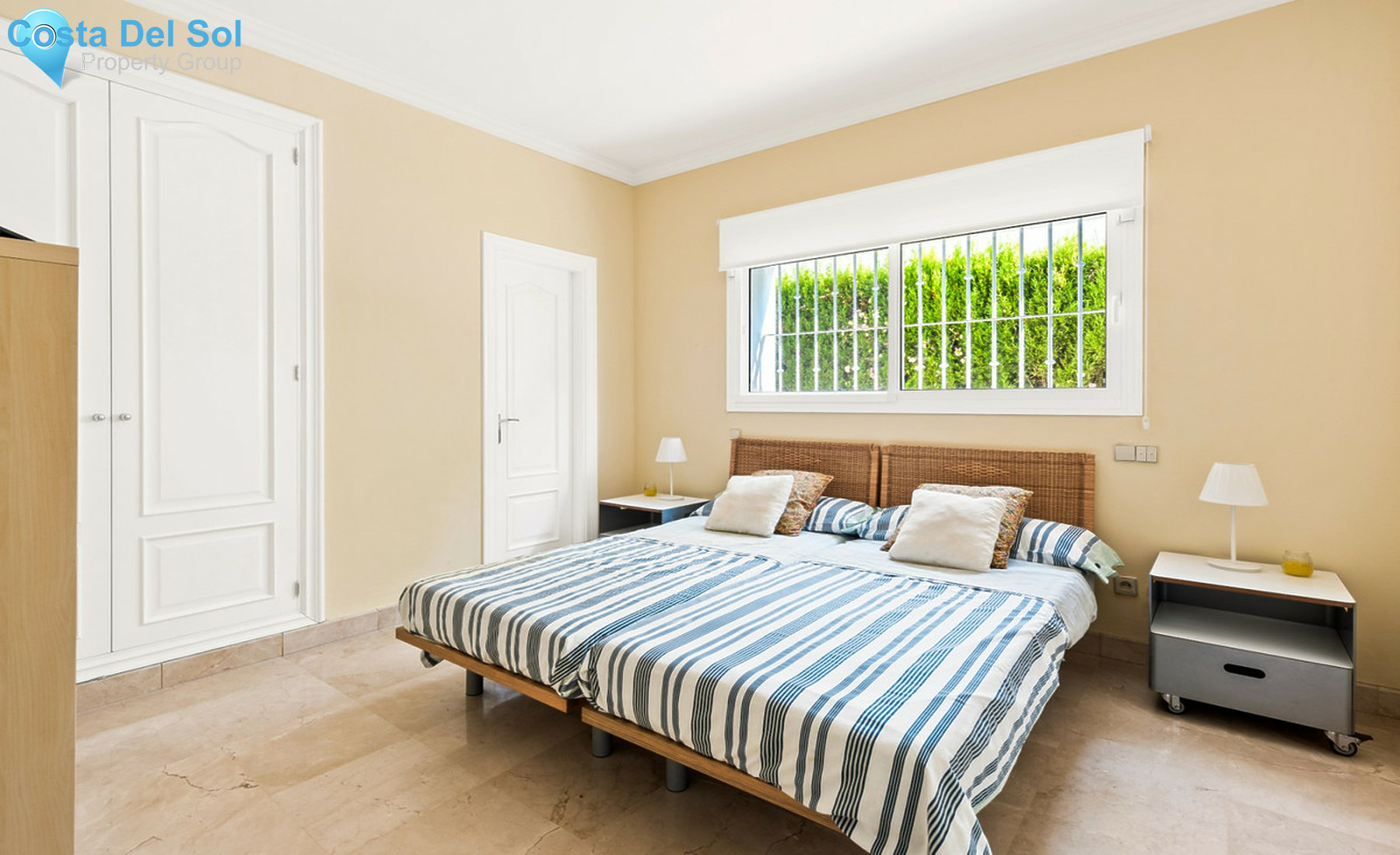 Detached Villa in Marbella-722240
