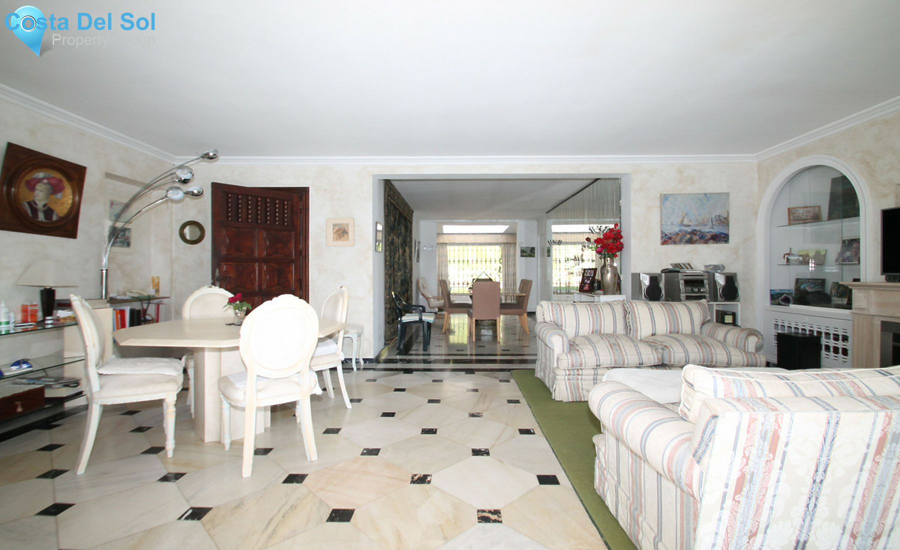 Detached Villa in Marbella-703720