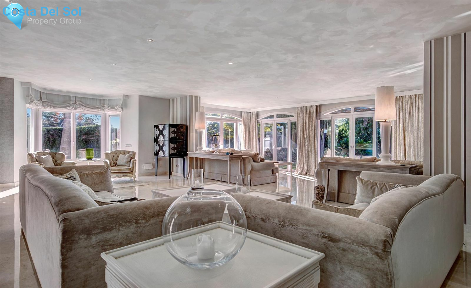 Detached Villa in Marbella-1129295