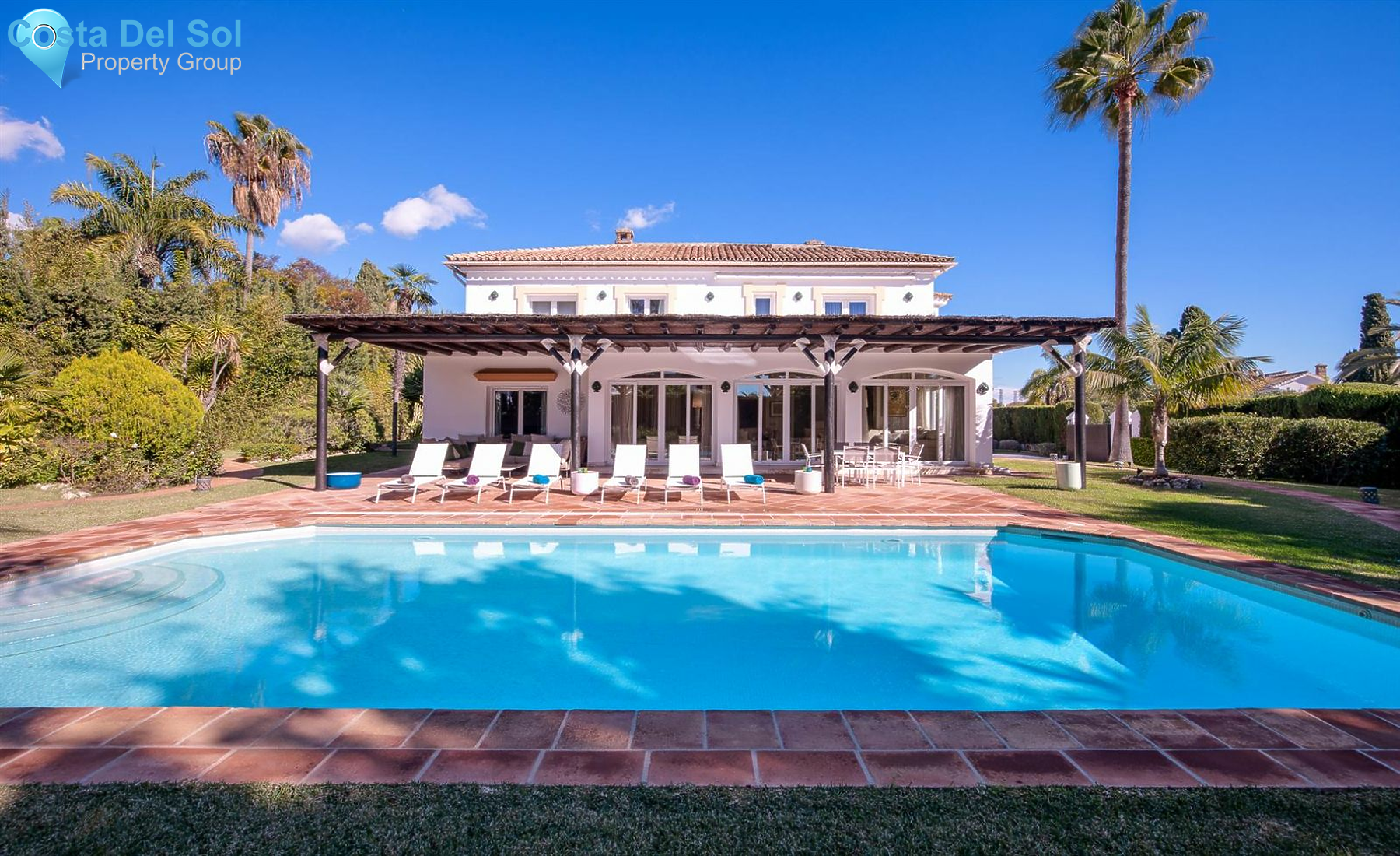 Detached Villa in Marbella-1129300