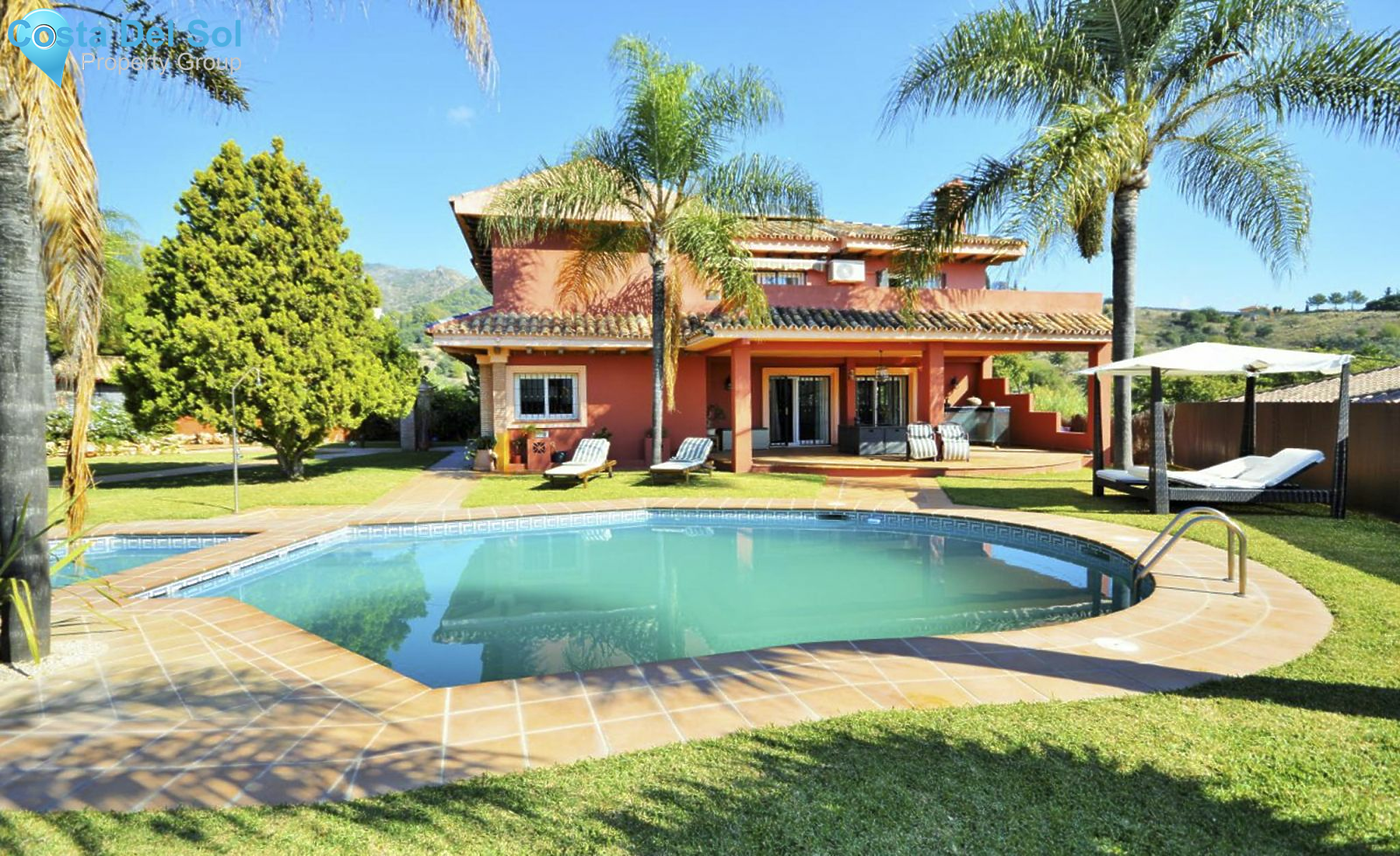 Detached Villa in Marbella-1140409