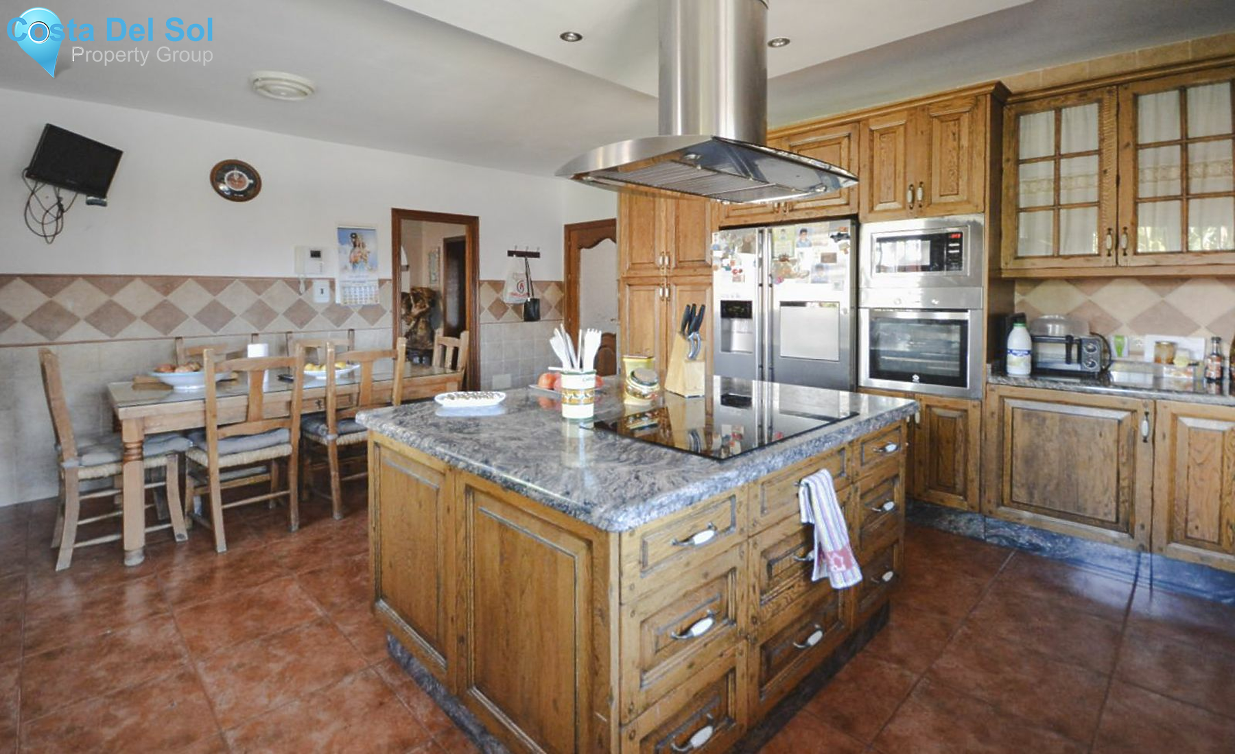Detached Villa in Marbella-1140410
