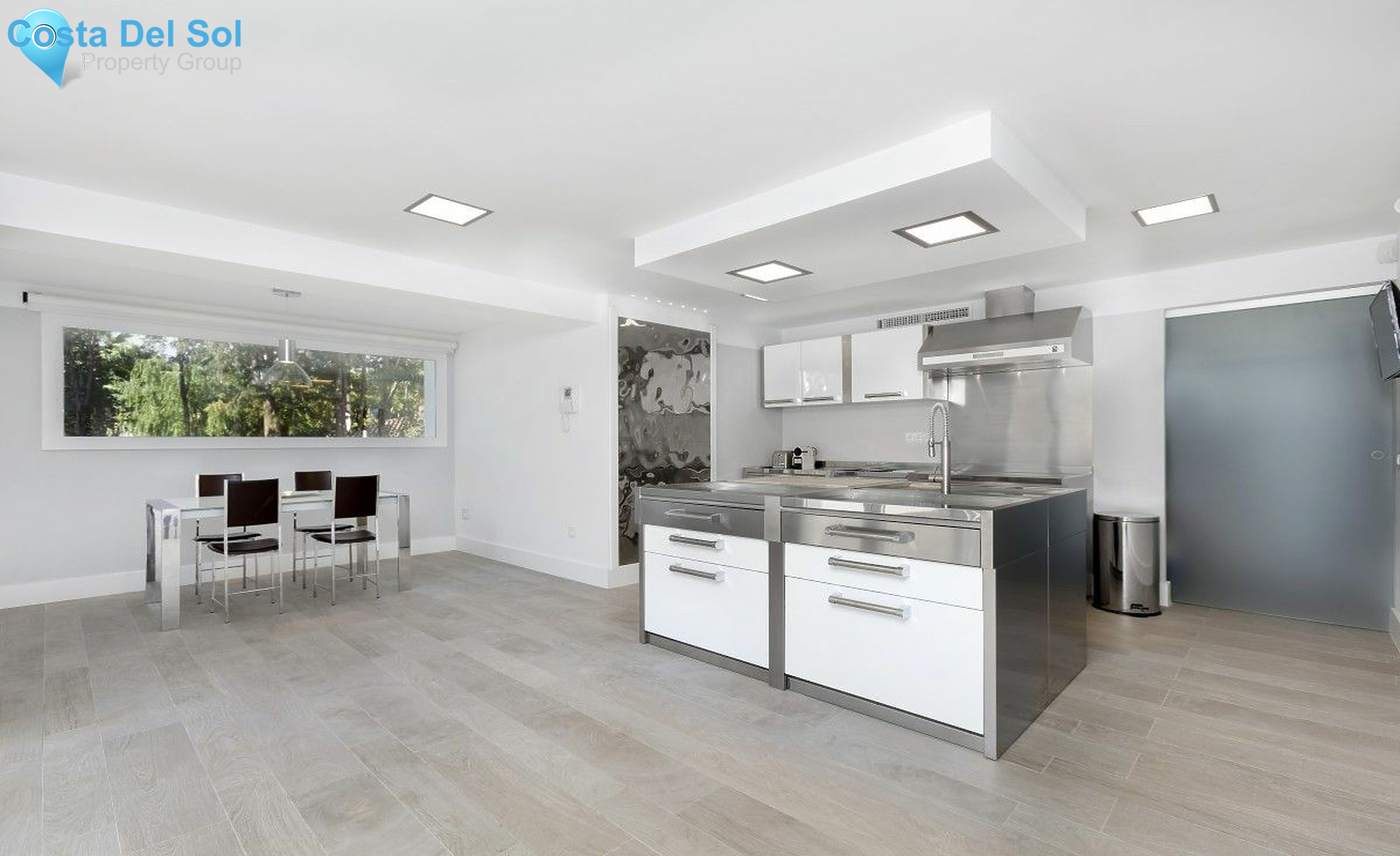 Detached Villa in Marbella-1145352