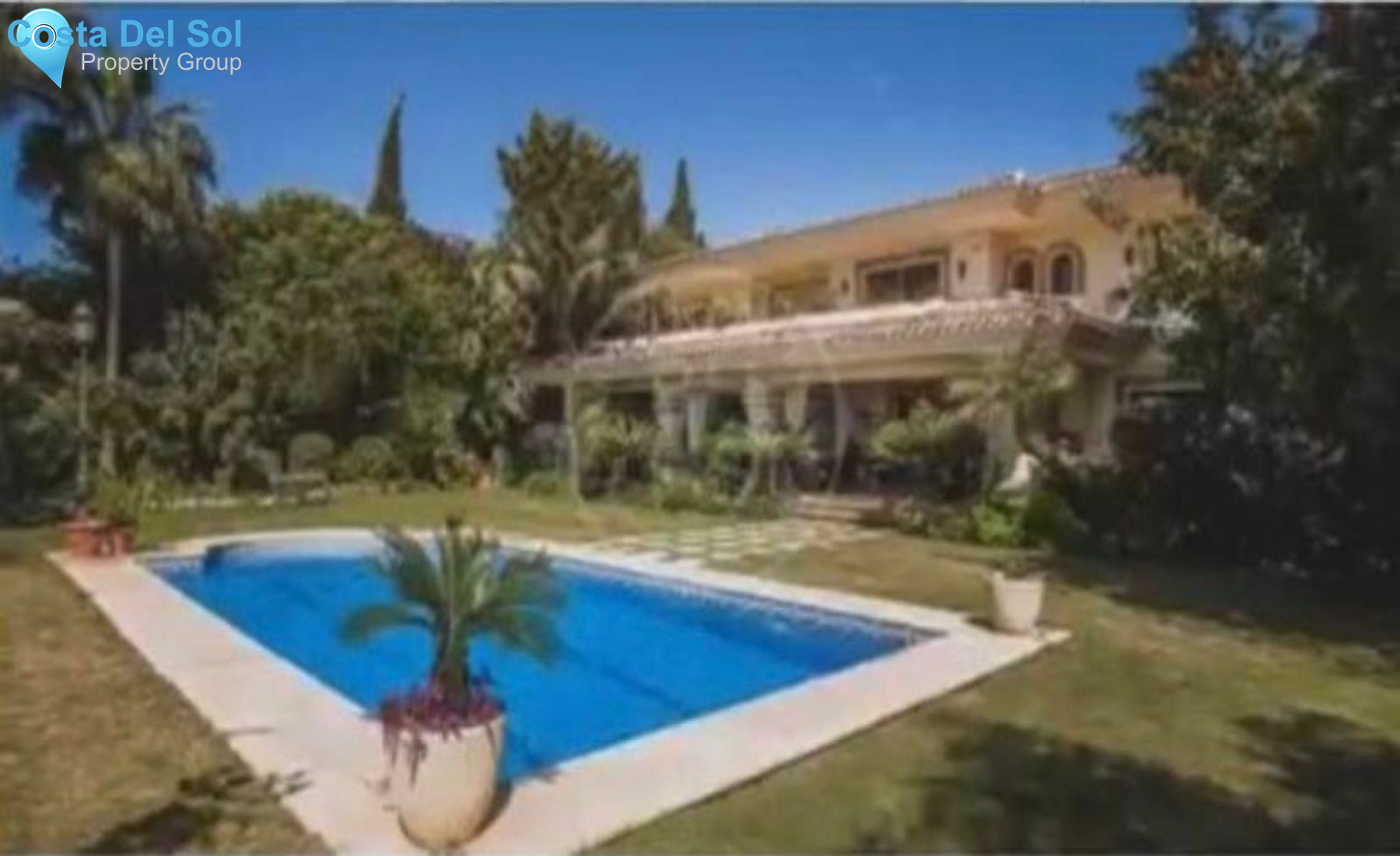 Detached Villa in Marbella
