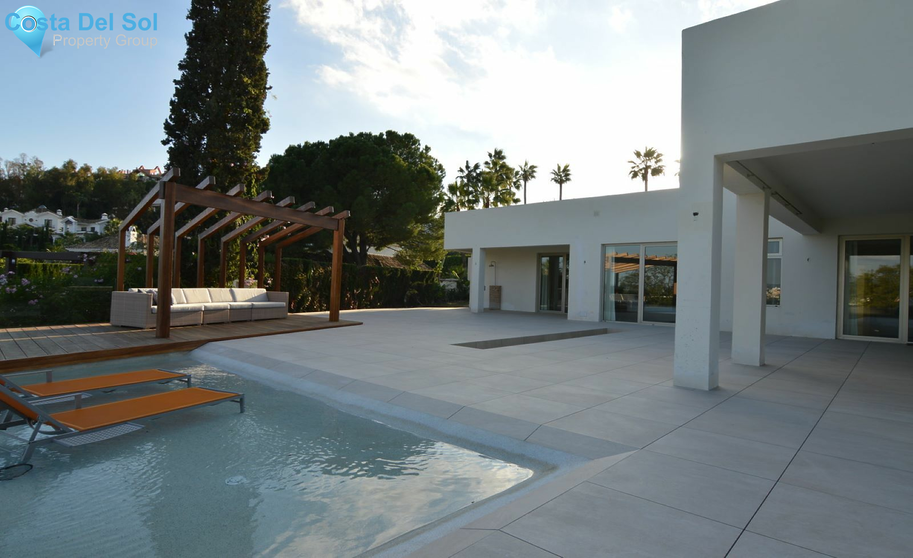 Detached Villa in Marbella-1205716