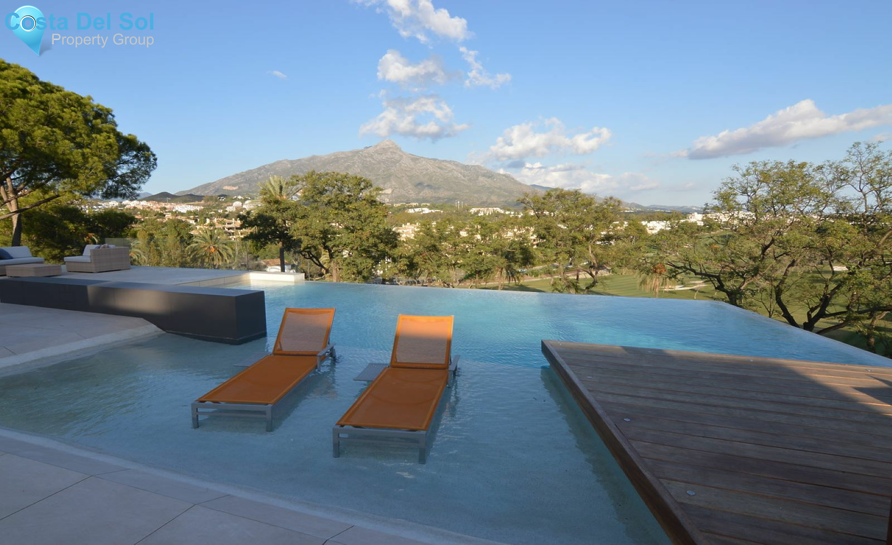 Detached Villa in Marbella-1205733