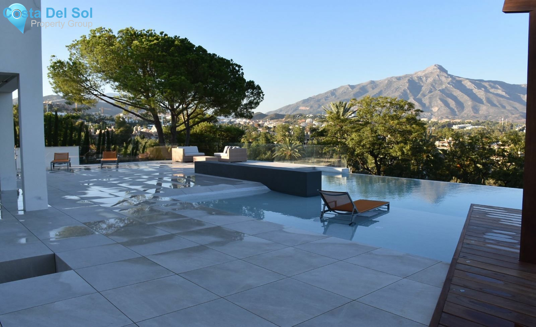 Detached Villa in Marbella-1205735
