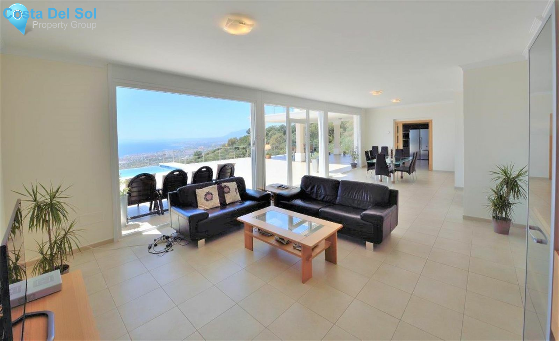 Detached Villa in Marbella-1215172