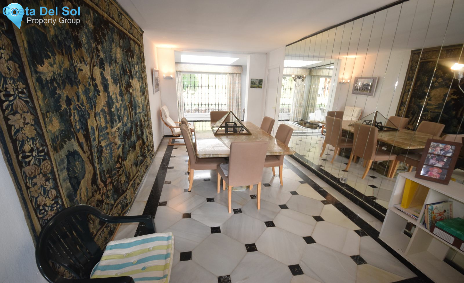 Detached Villa in Marbella-1441402