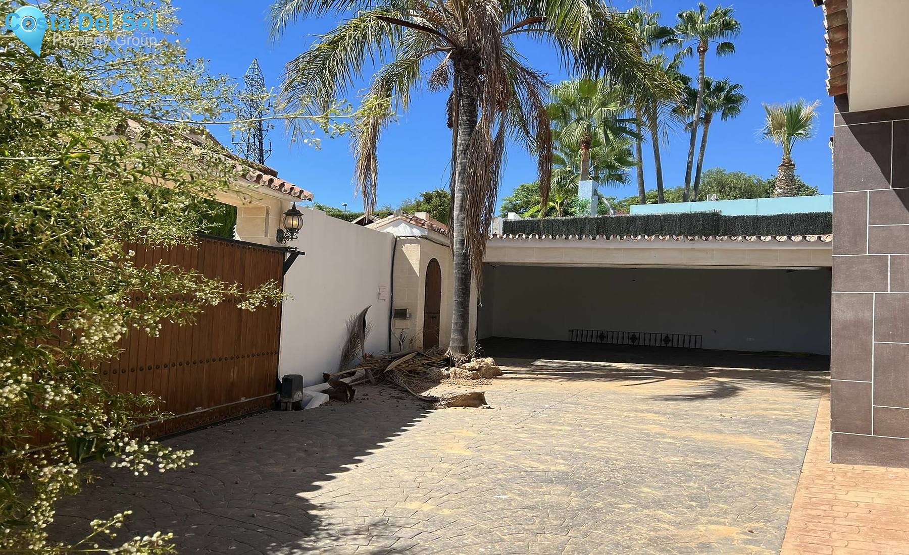 Detached Villa in Marbella-1481473