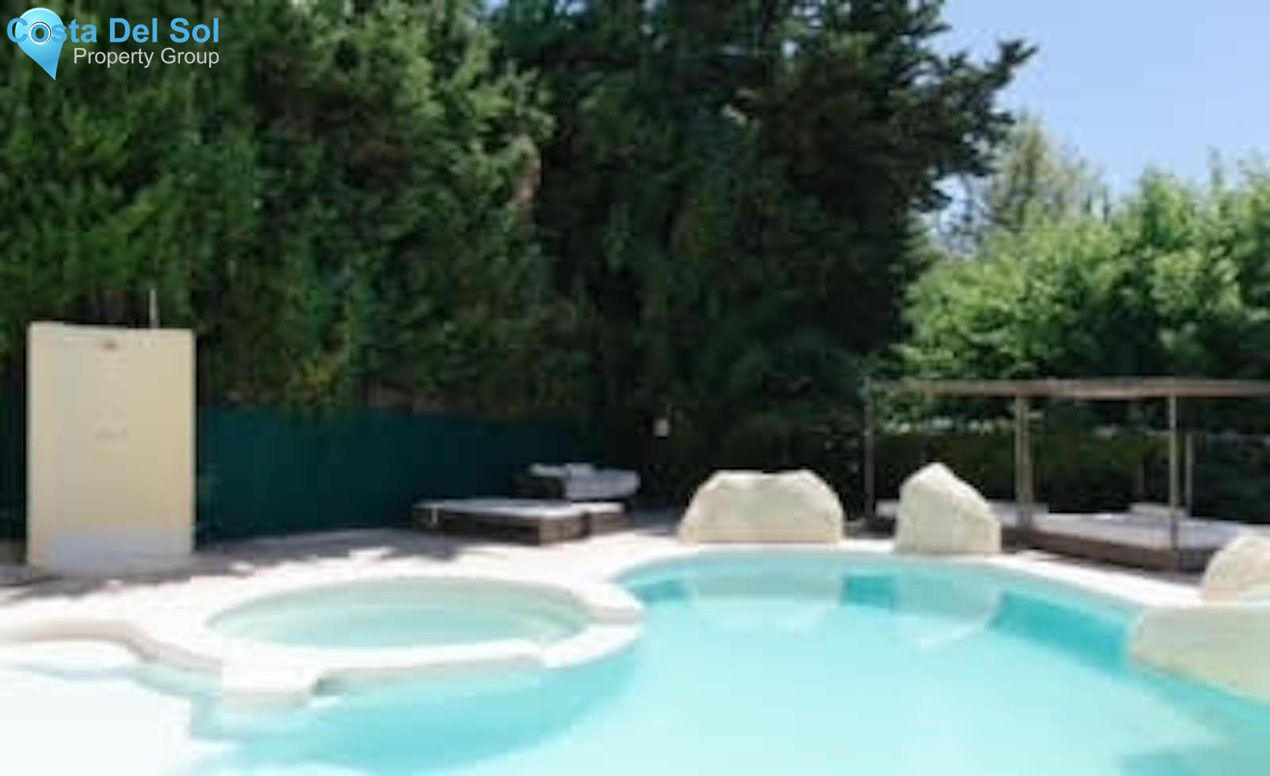 Detached Villa in Marbella-1490328