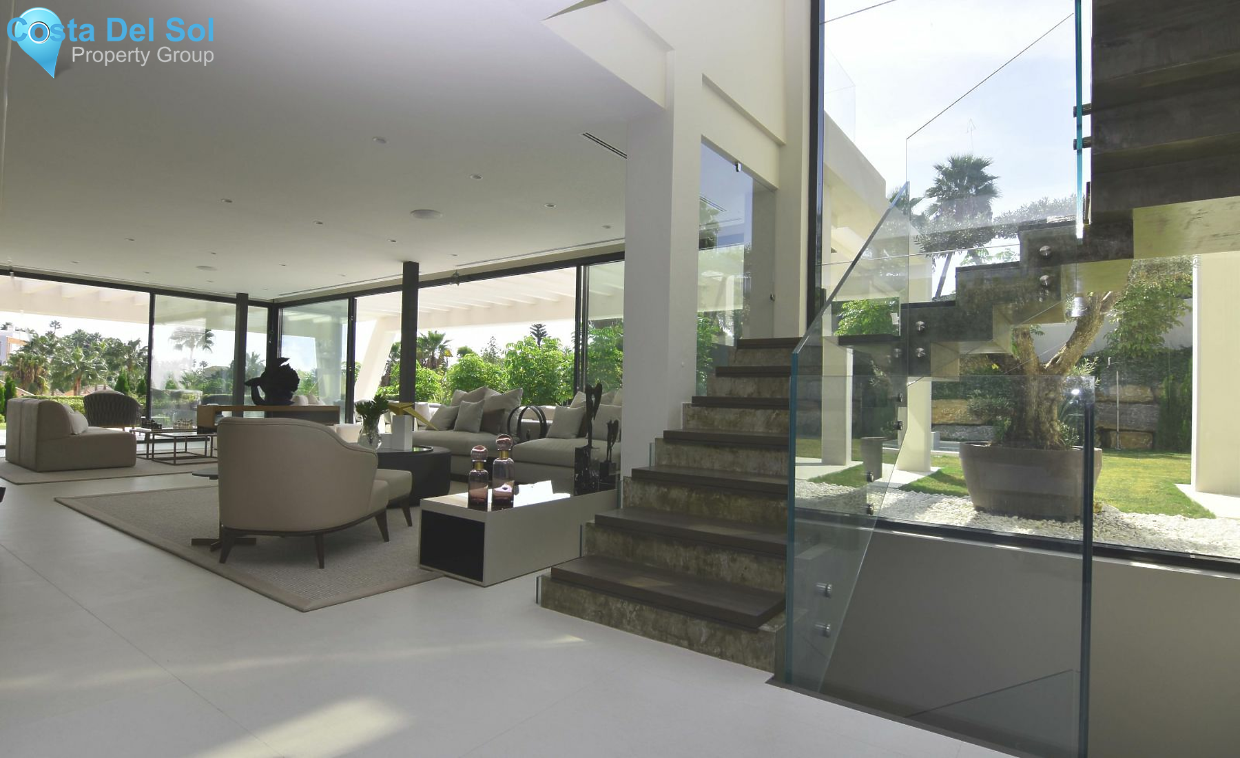 Detached Villa in Marbella-1490892