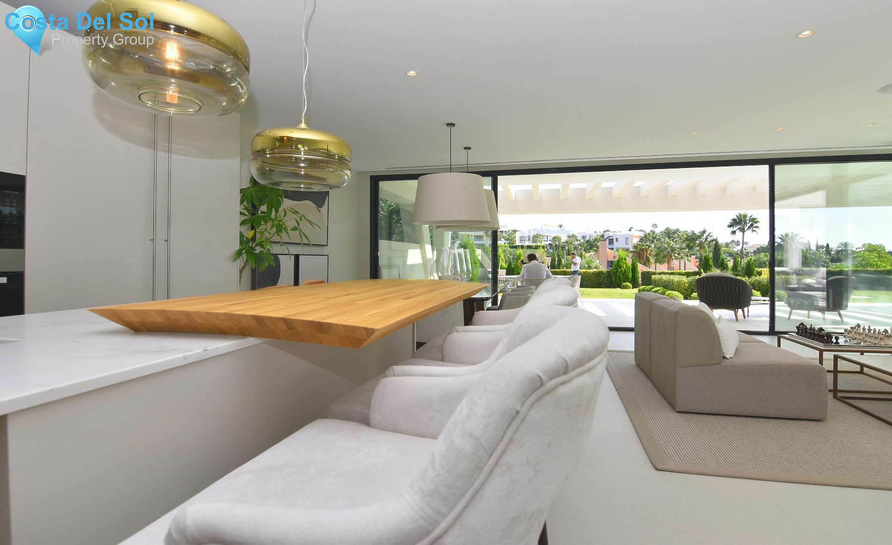 Detached Villa in Marbella-1490896