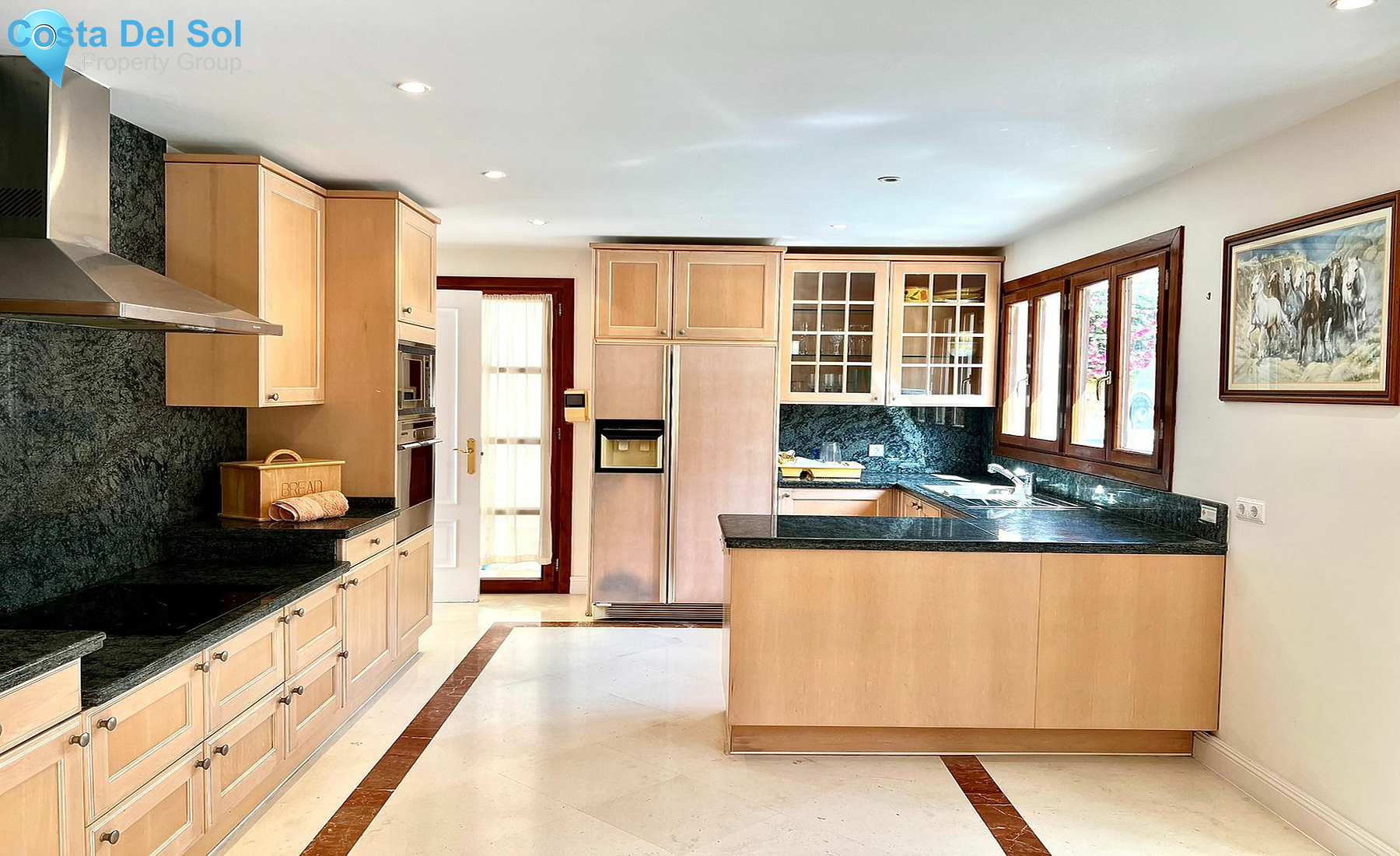 Detached Villa in Marbella-1515417