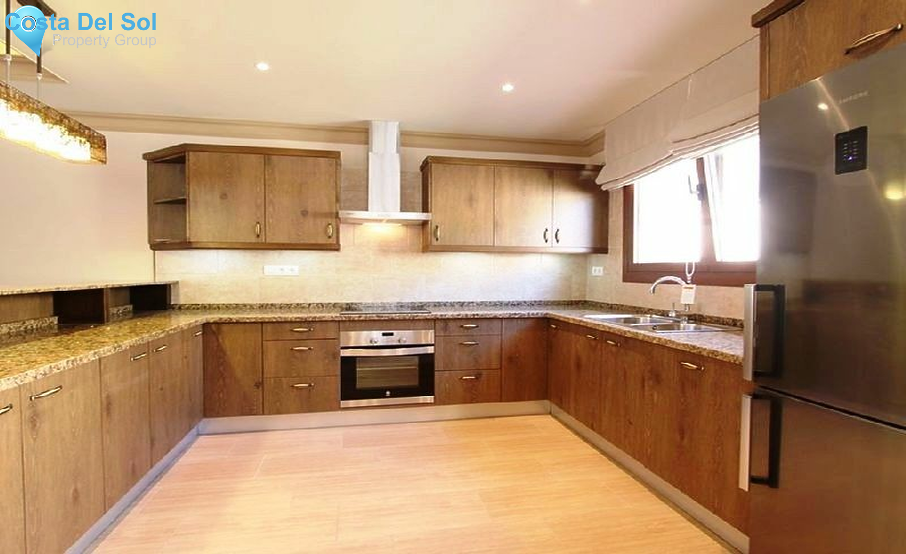 Detached Villa in Marbesa-1216213