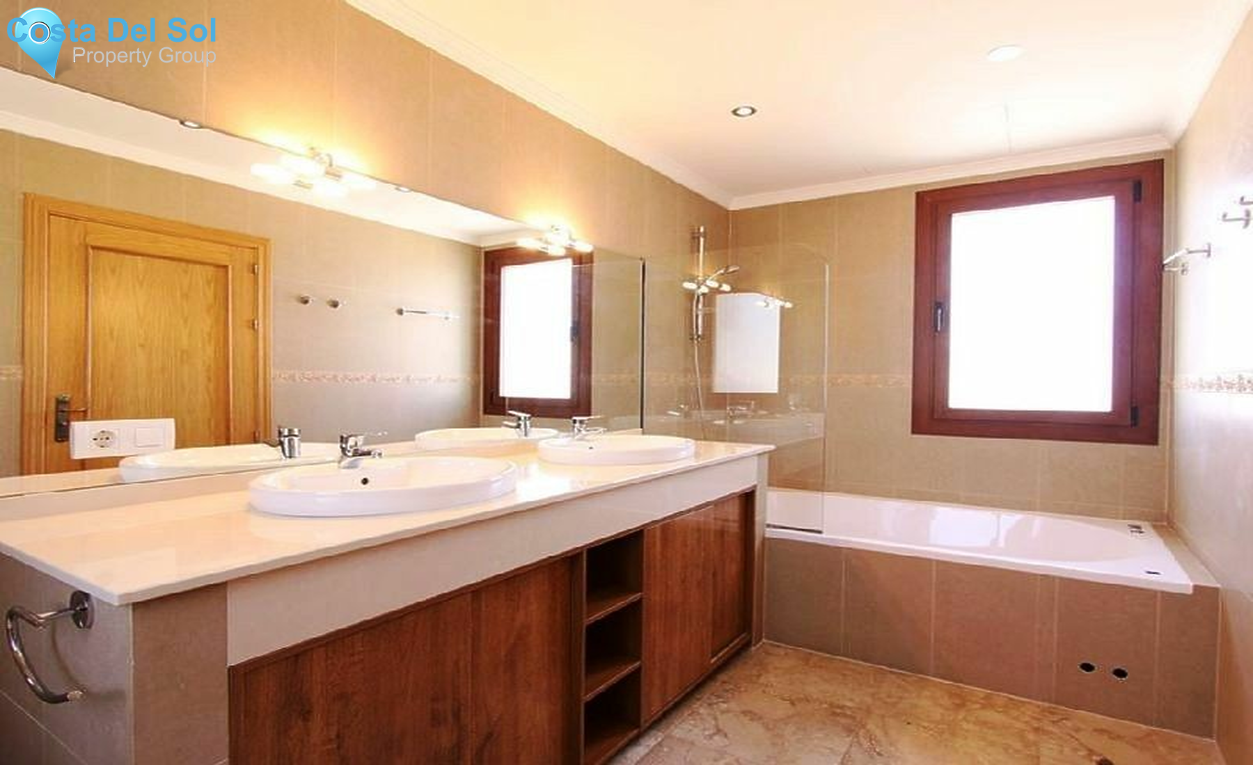 Detached Villa in Marbesa-1216216