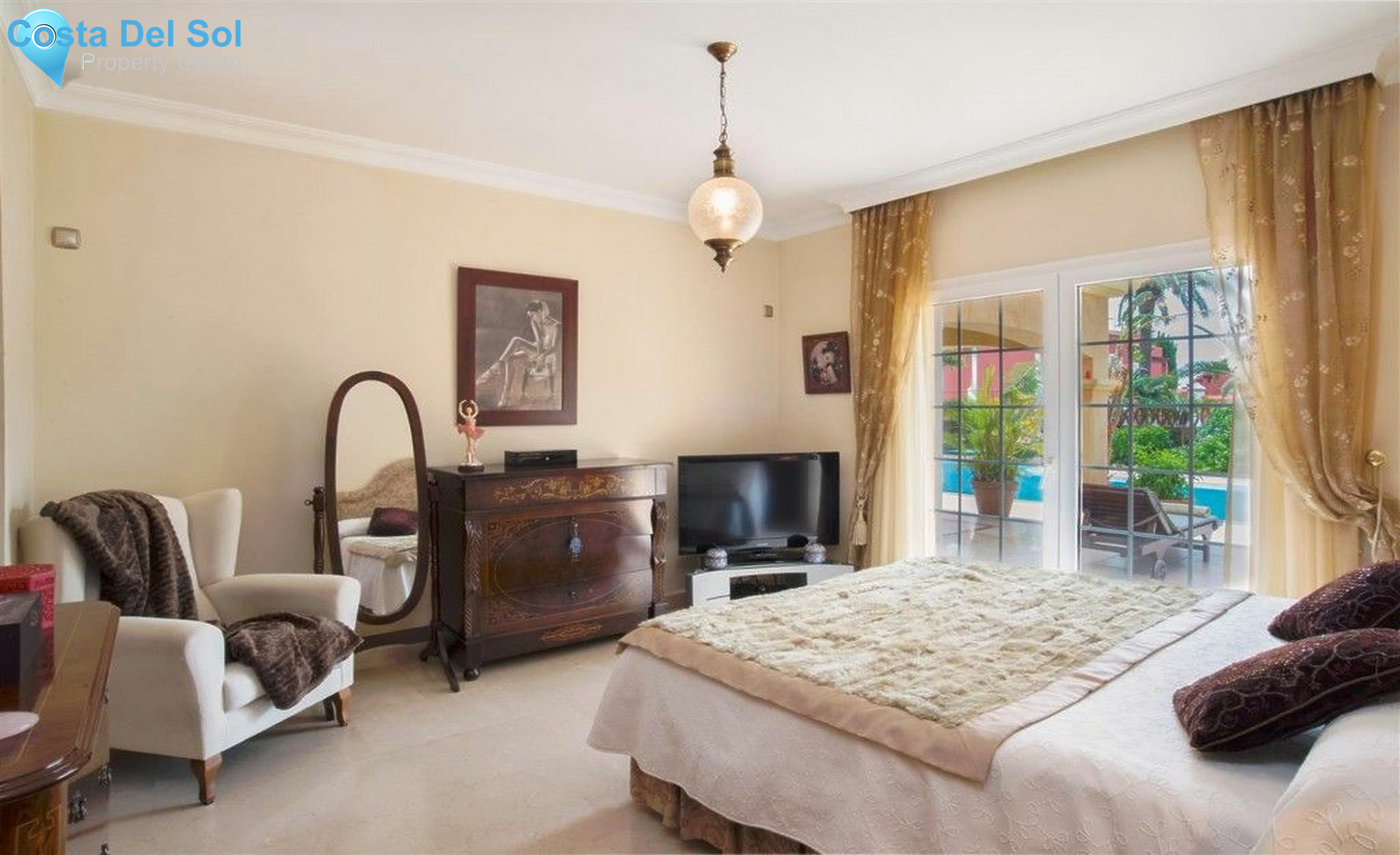 Detached Villa in Marbesa-1389649
