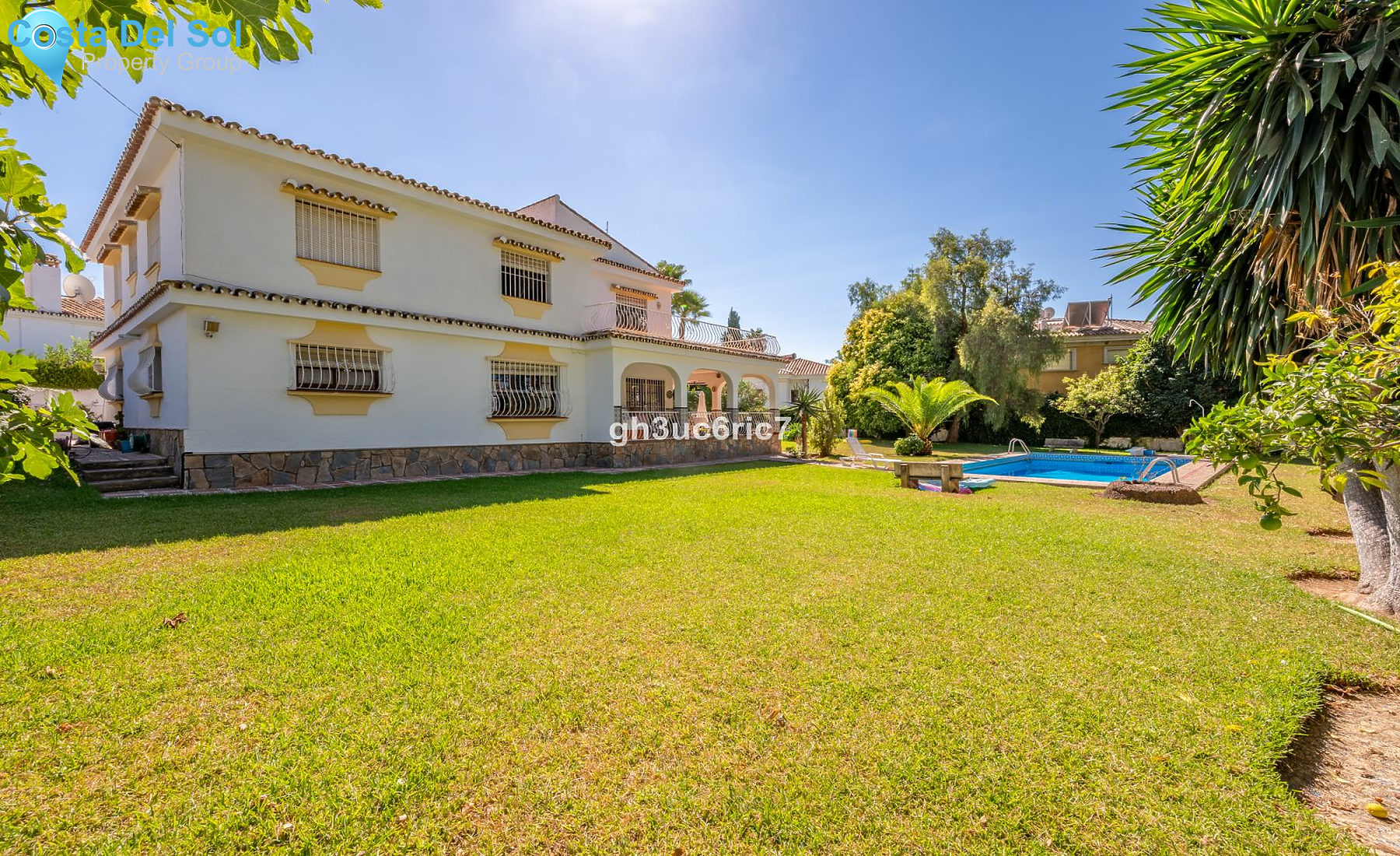 Detached Villa in Mijas Costa-1177280