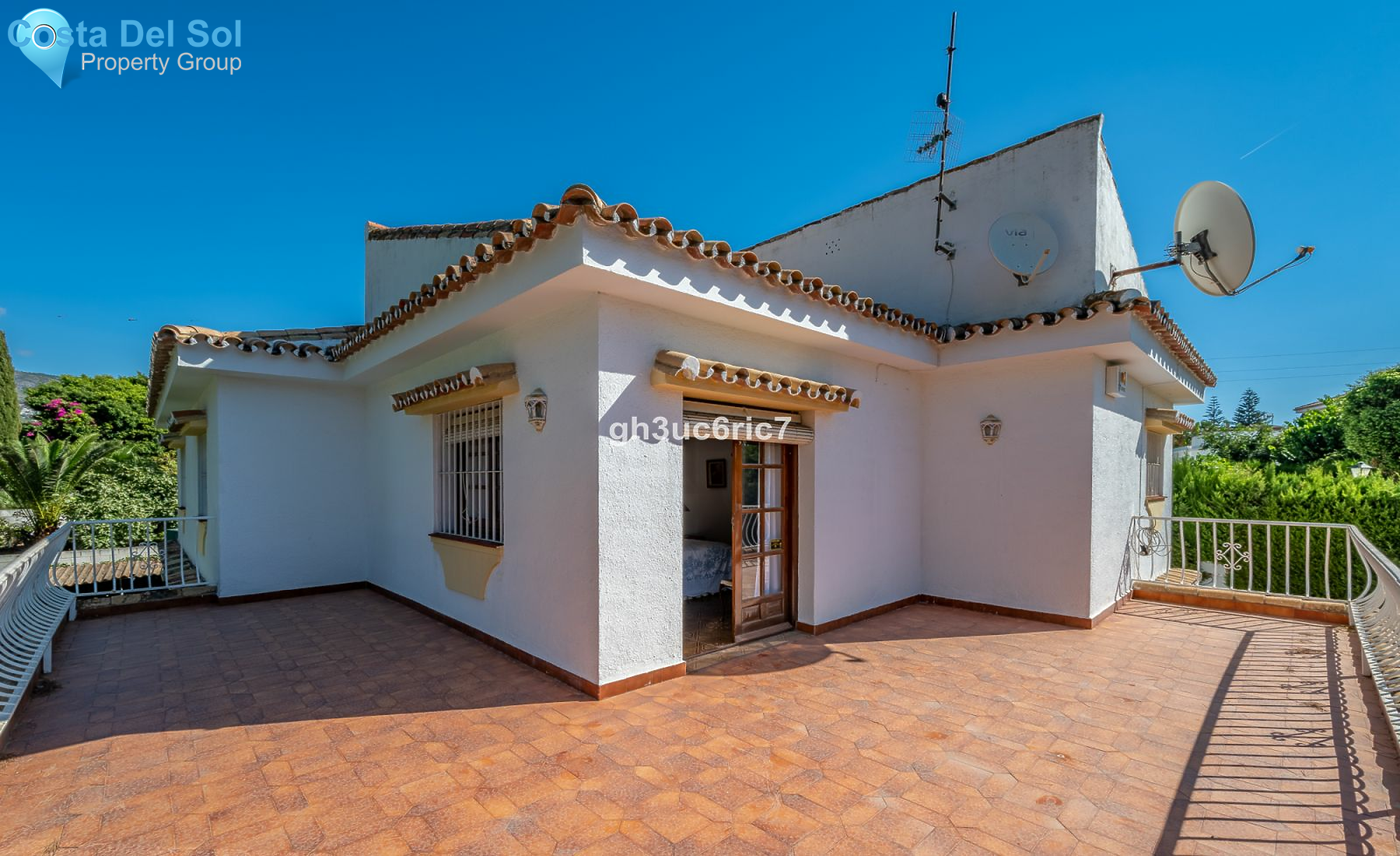 Detached Villa in Mijas Costa-1177298