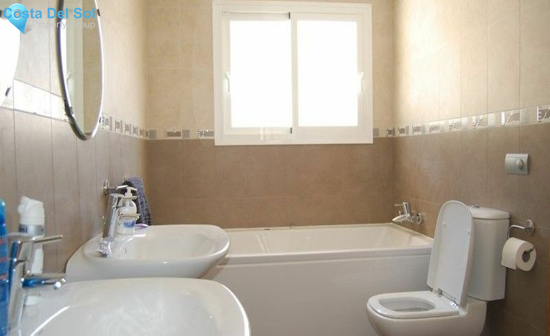 Detached Villa in Mijas-1400011