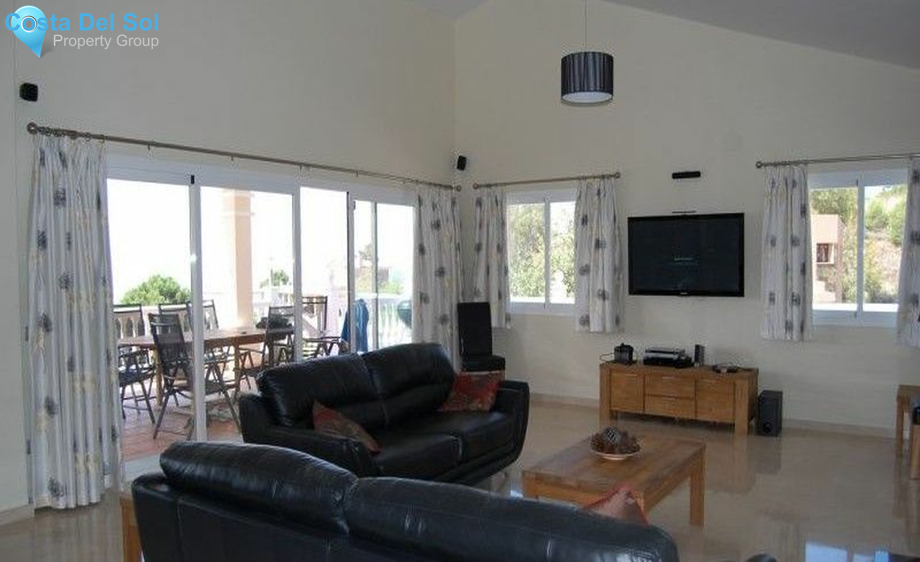 Detached Villa in Mijas-1400005