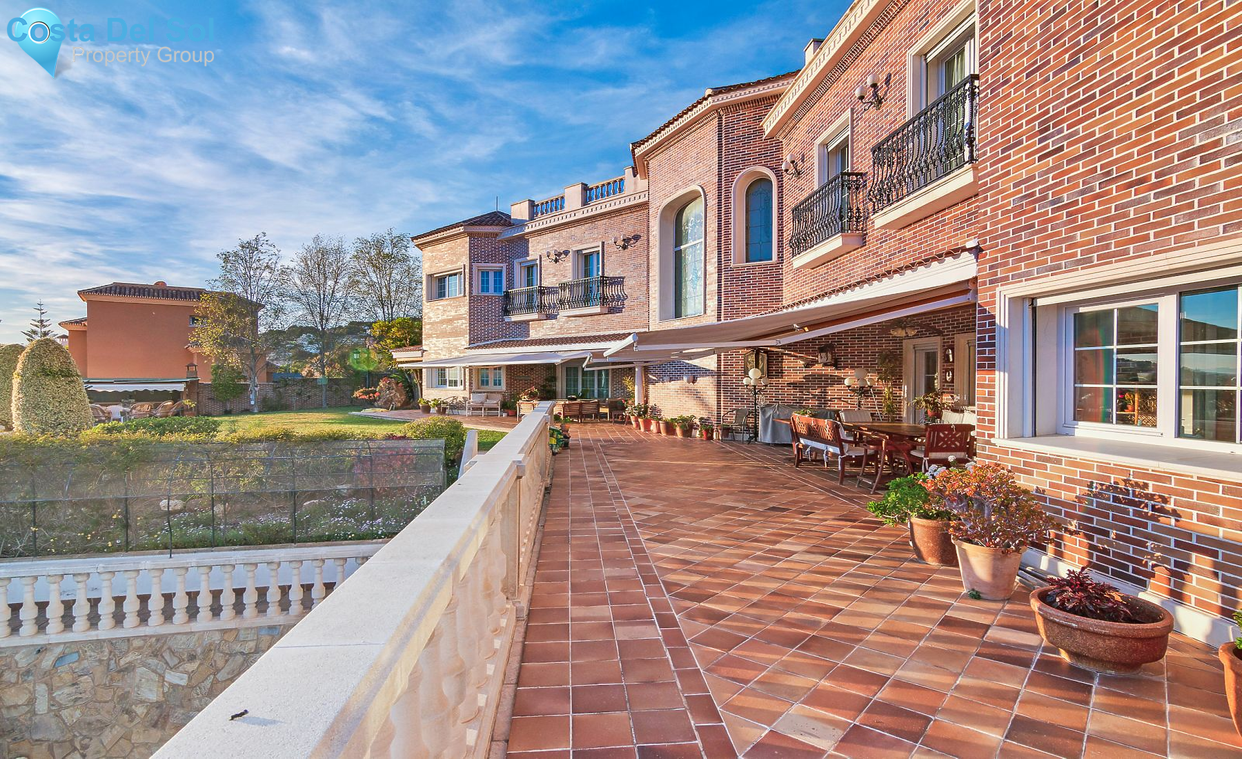 Detached Villa in Málaga Este-1215393